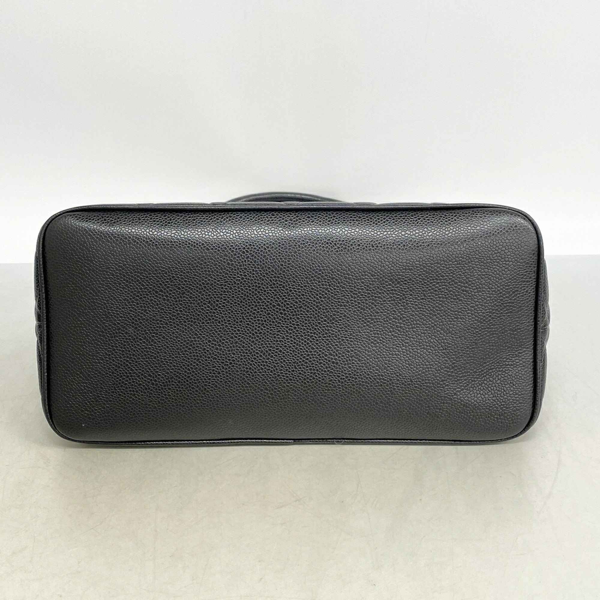 Chanel Black Grained Calfskin Tote Bag (Pre-Owned)