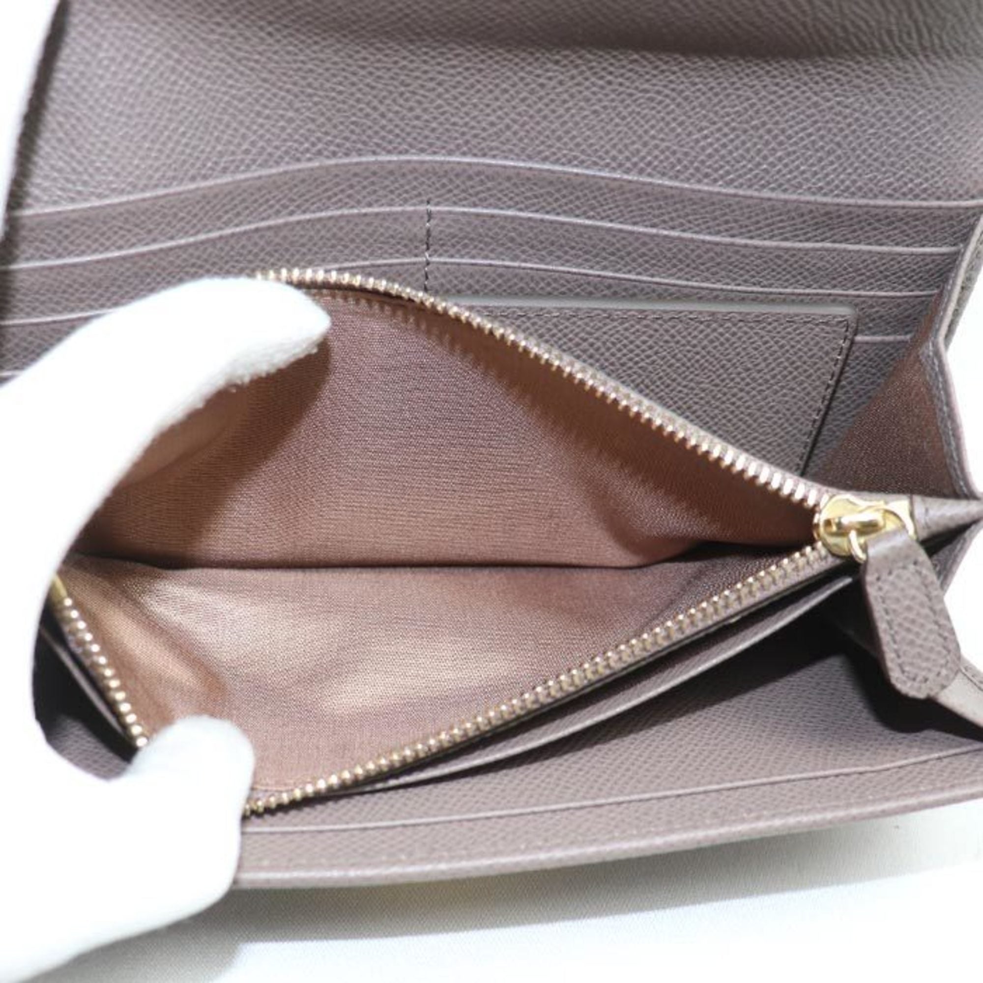 Salvatore Ferragamo Gray Leather Coin Purse/Coin Case (Pre-Owned)