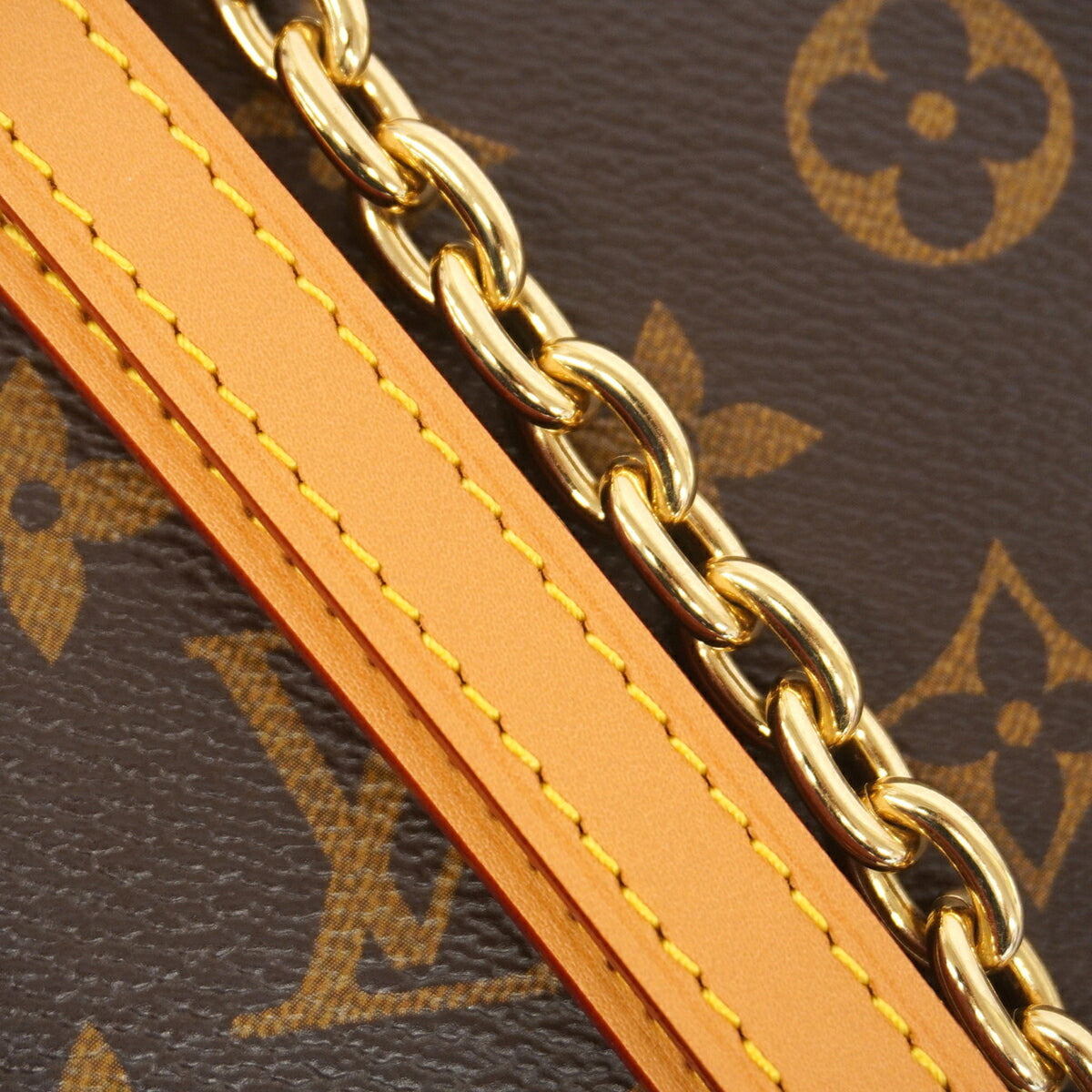 Louis Vuitton Brown Handbag (Pre-Owned)