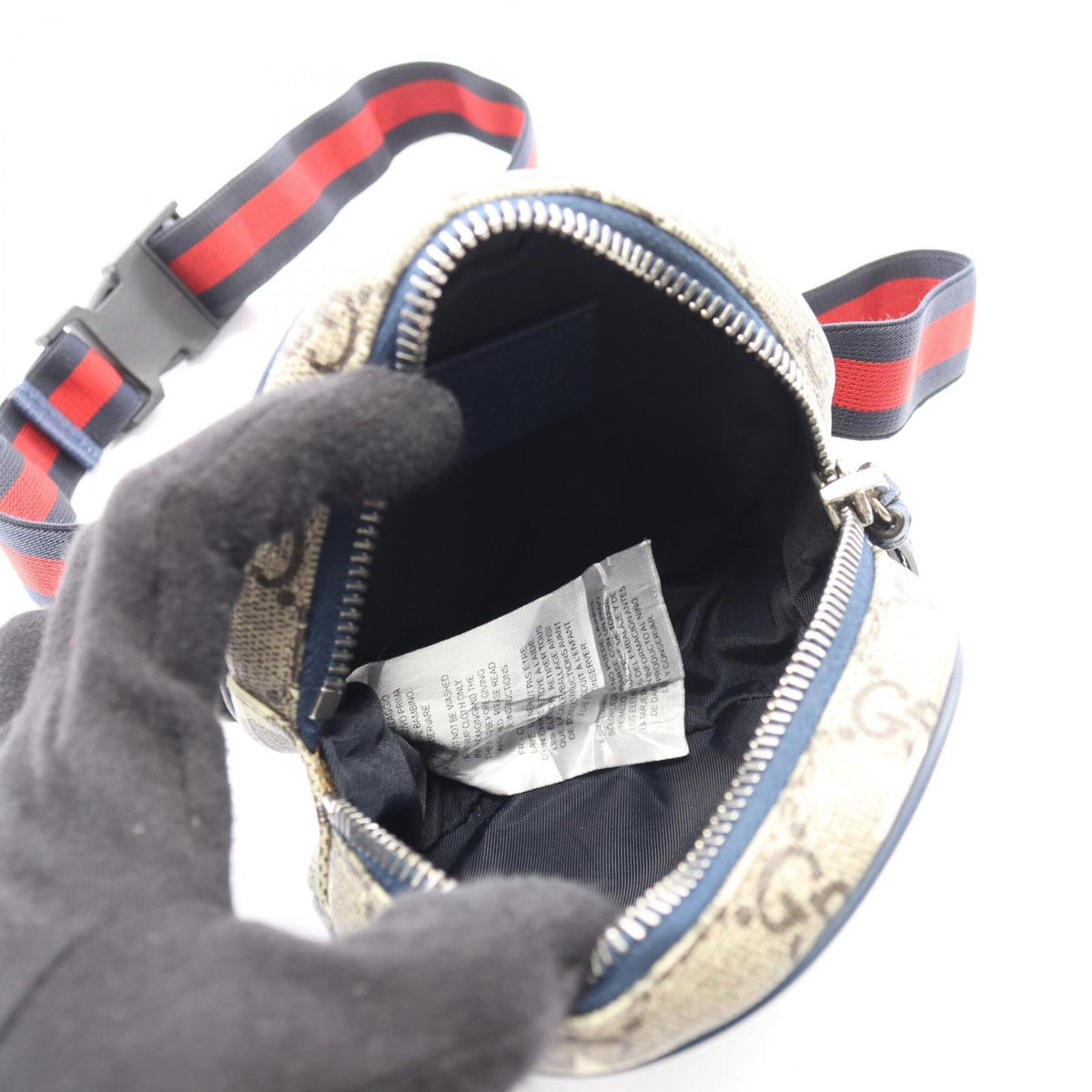 Gucci Beige Navy Coated Canvas Leather Fanny Pack Handbag Pouch (Pre-Owned)
