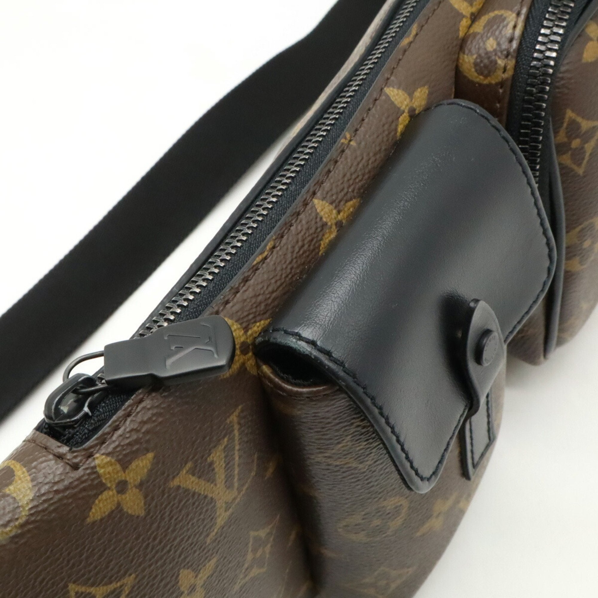 Louis Vuitton Monogram Black Brown Monogram Leather Fanny Pack Shoulder Bag (Pre-Owned)