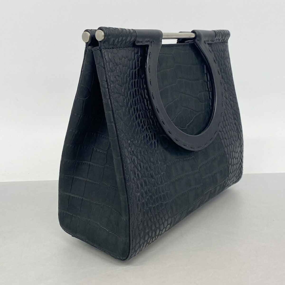 Salvatore Ferragamo Black Leather Handbag (Pre-Owned)