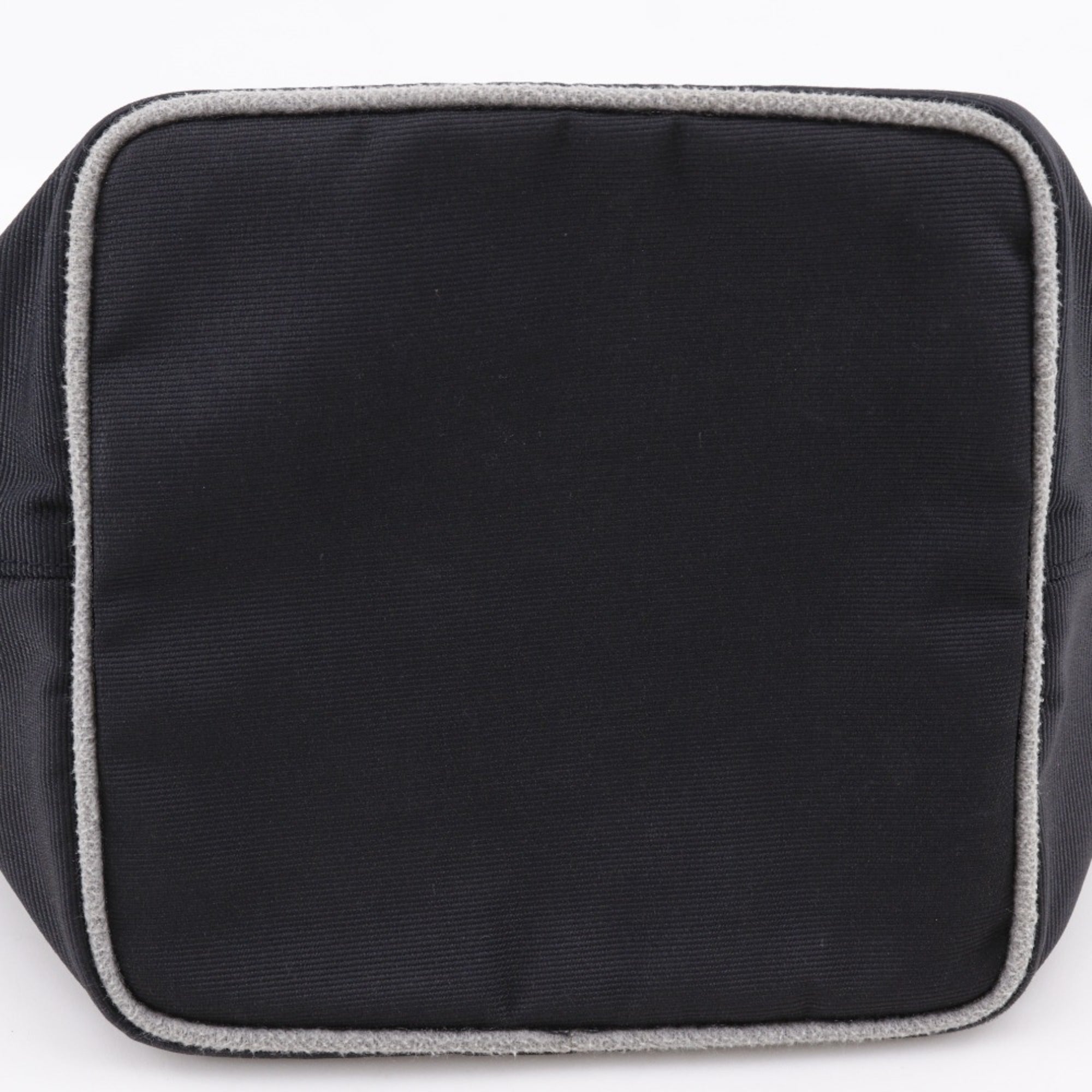 Fendi Black Nylon Canvas Handbag (Pre-Owned)