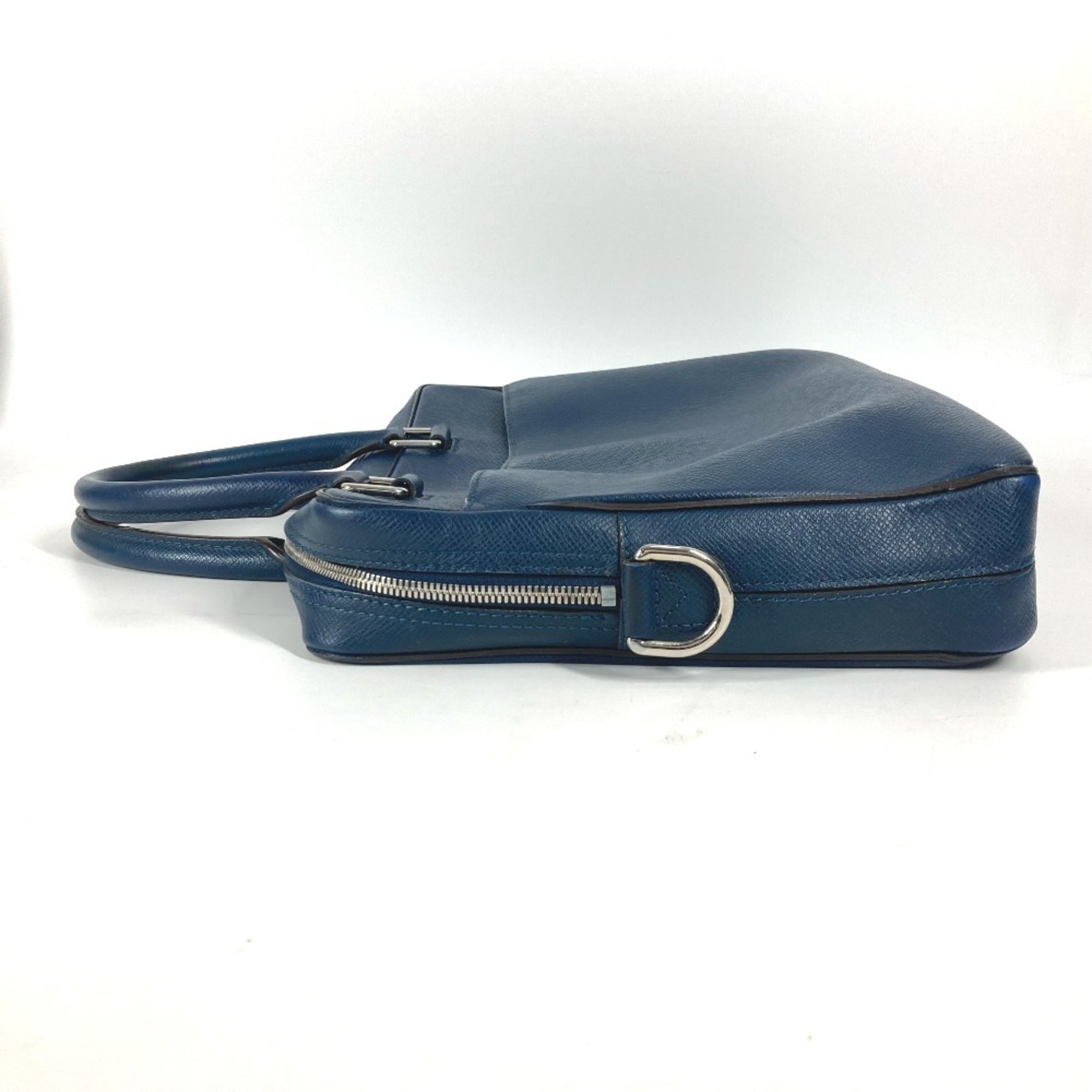 Louis Vuitton Navy Ocean Taiga Leather Briefcase Handbag (Pre-Owned)