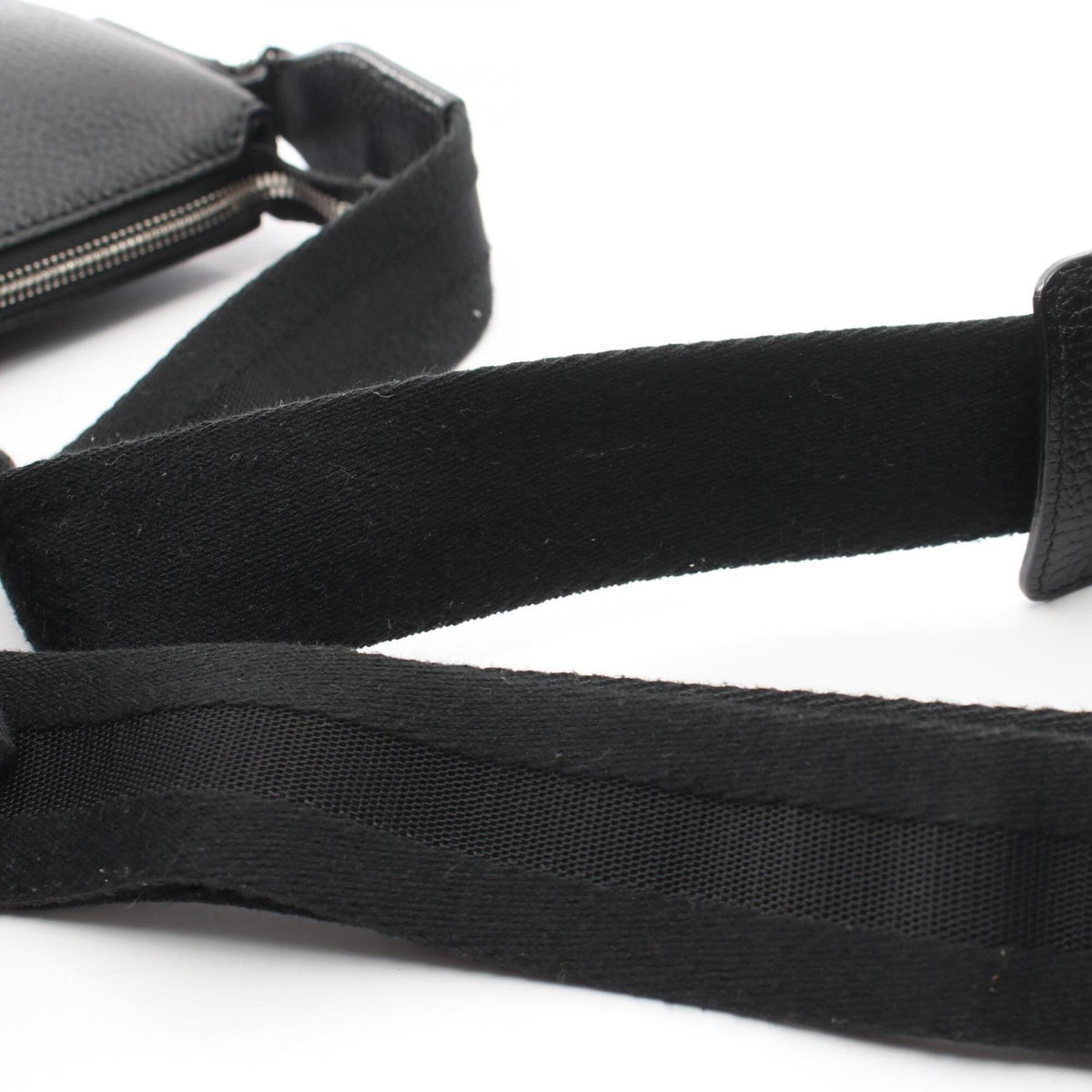 Gucci Black Leather Shoulder Bag (Pre-Owned)