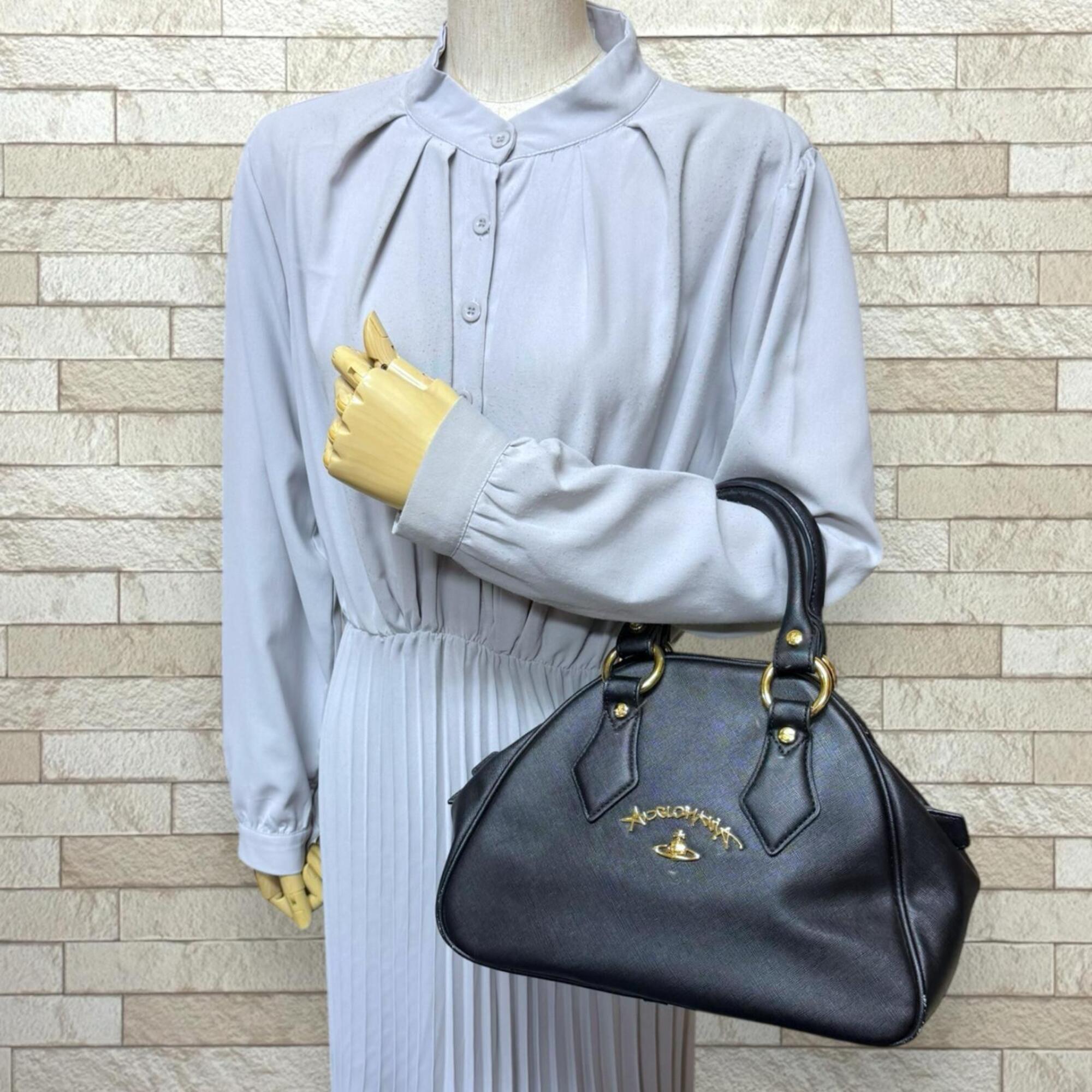 Vivienne Westwood Black Leather Handbag (Pre-Owned)