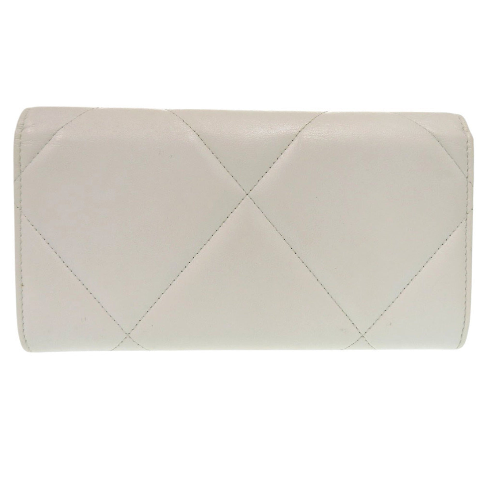 Chanel White Leather Long Wallet (Tri-Fold) (Pre-Owned)