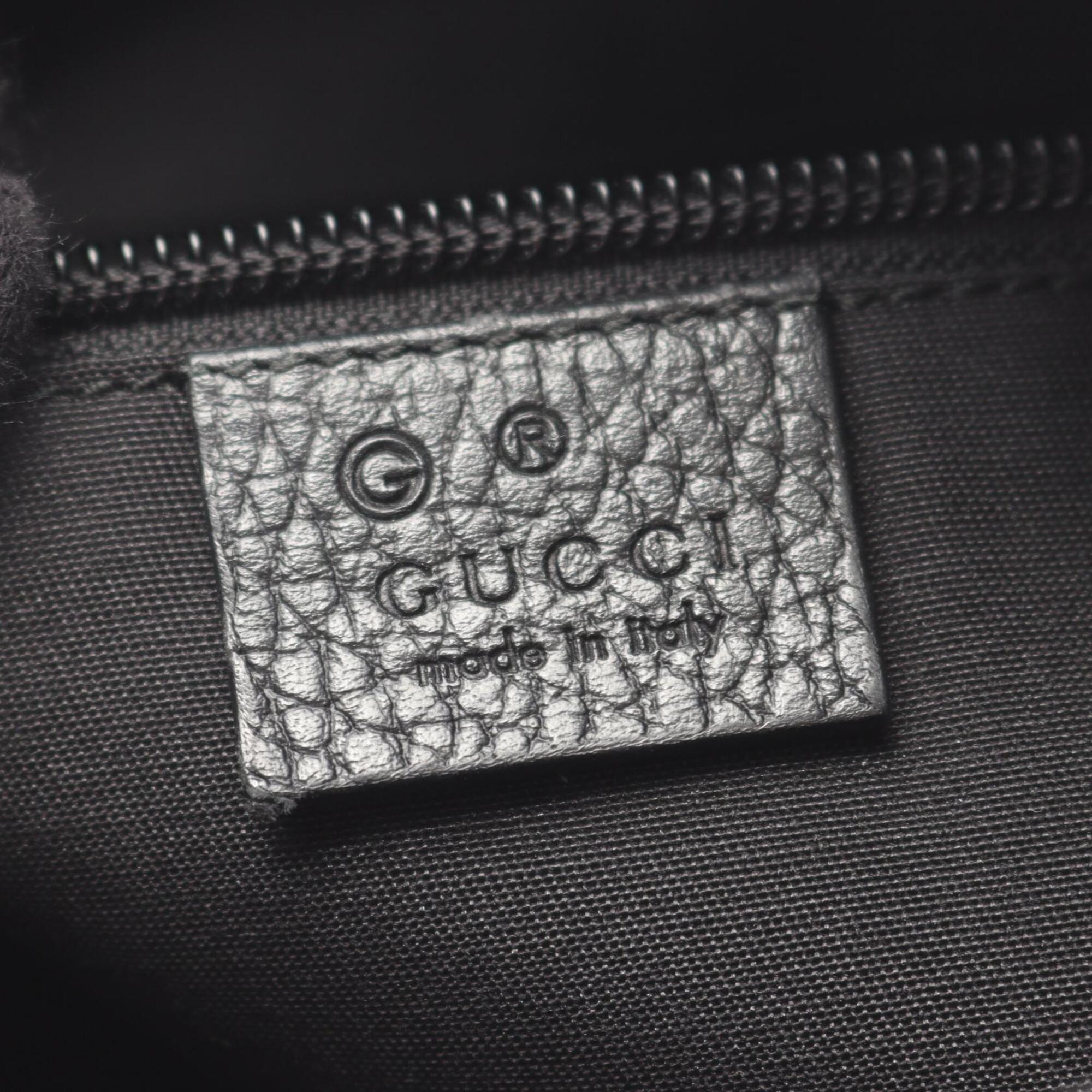 Gucci Black Nylon Leather Fanny Pack Handbag (Pre-Owned)
