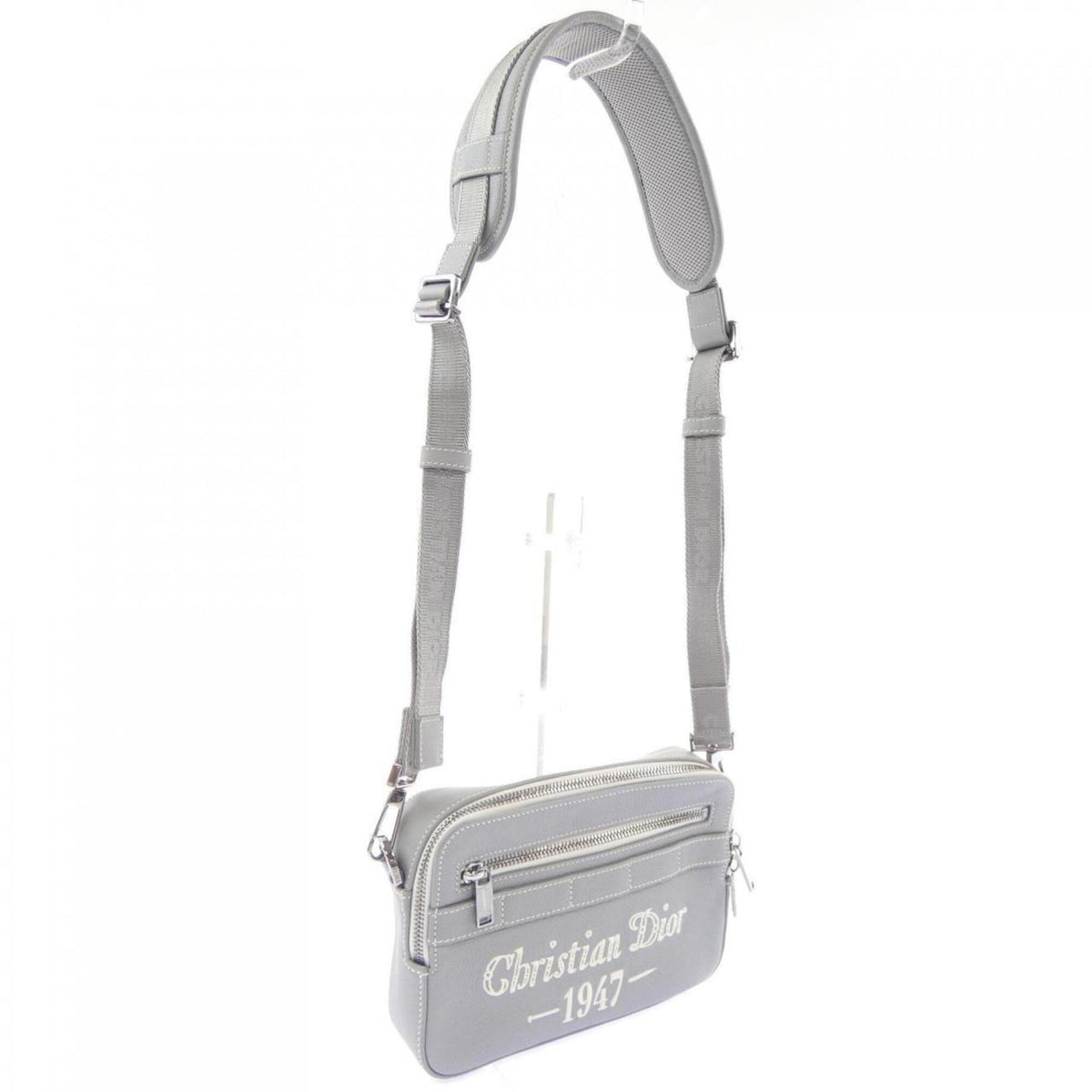 Christian Dior Gray Handbag (Pre-Owned)