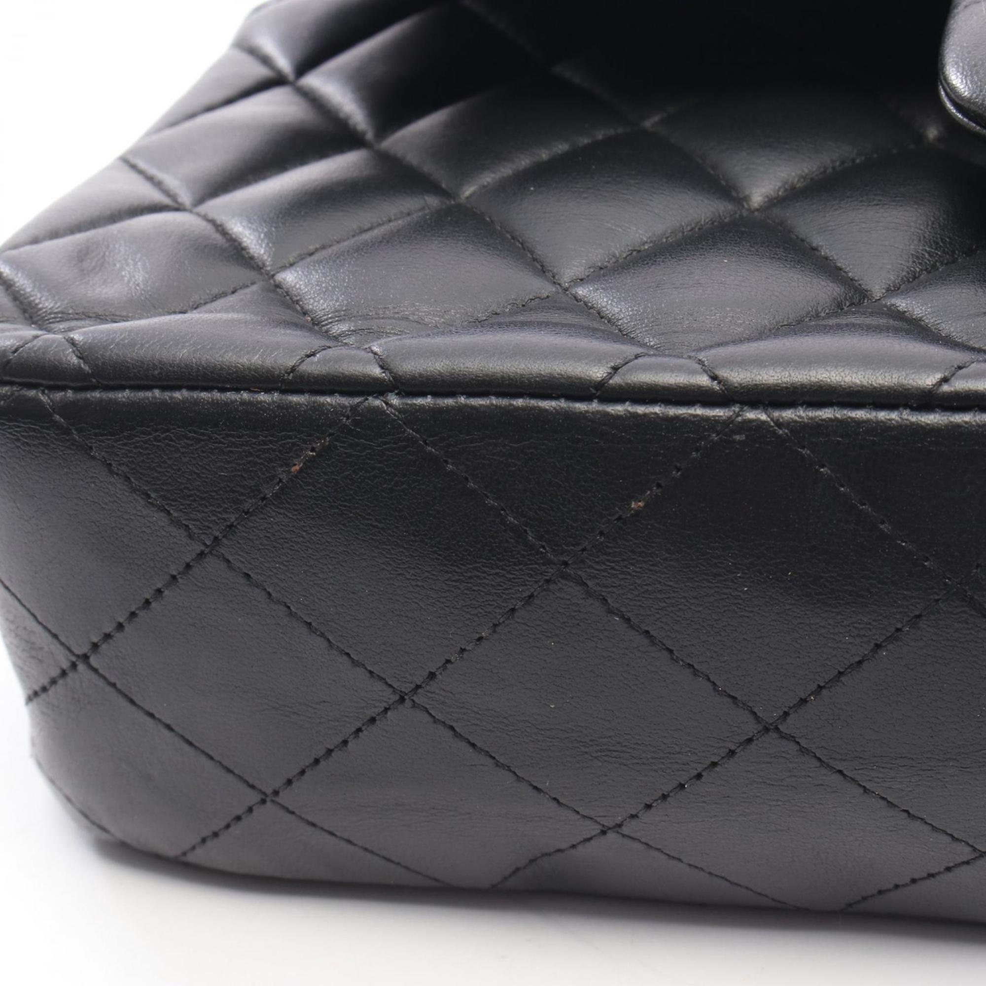 Chanel Black Leather Shoulder Bag (Pre-Owned)