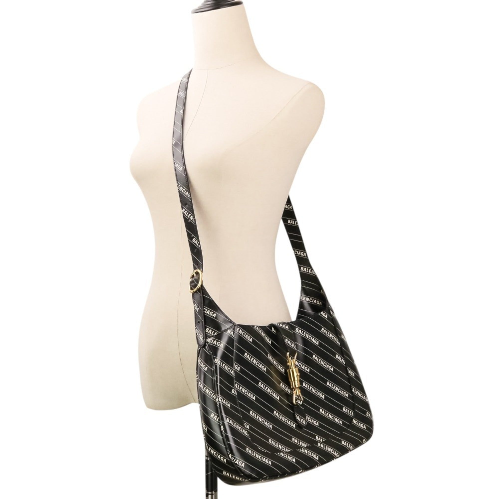 Gucci Black Shoulder Bag (Pre-Owned)