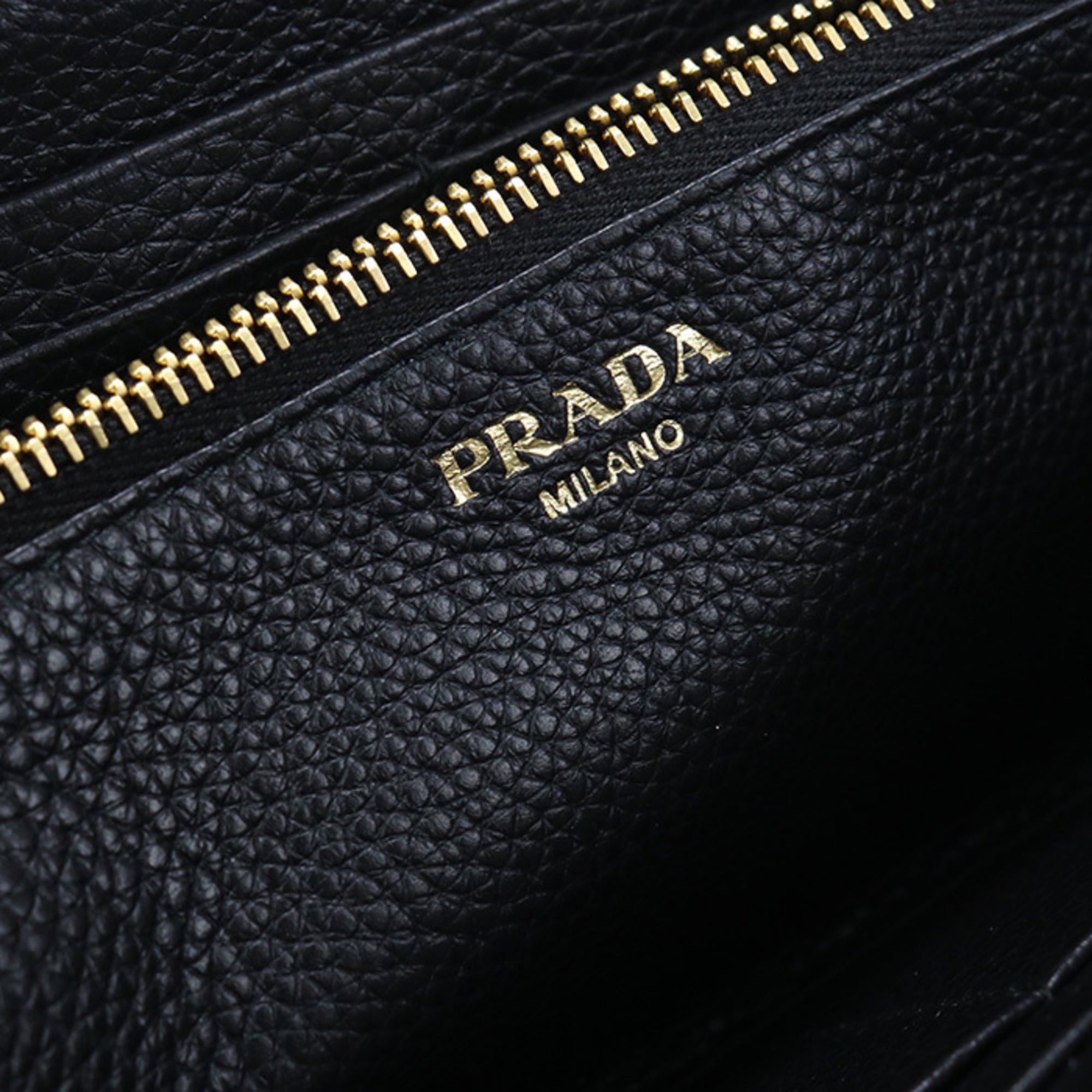 Prada Black Leather Long Wallet (Bi-Fold) (Pre-Owned)