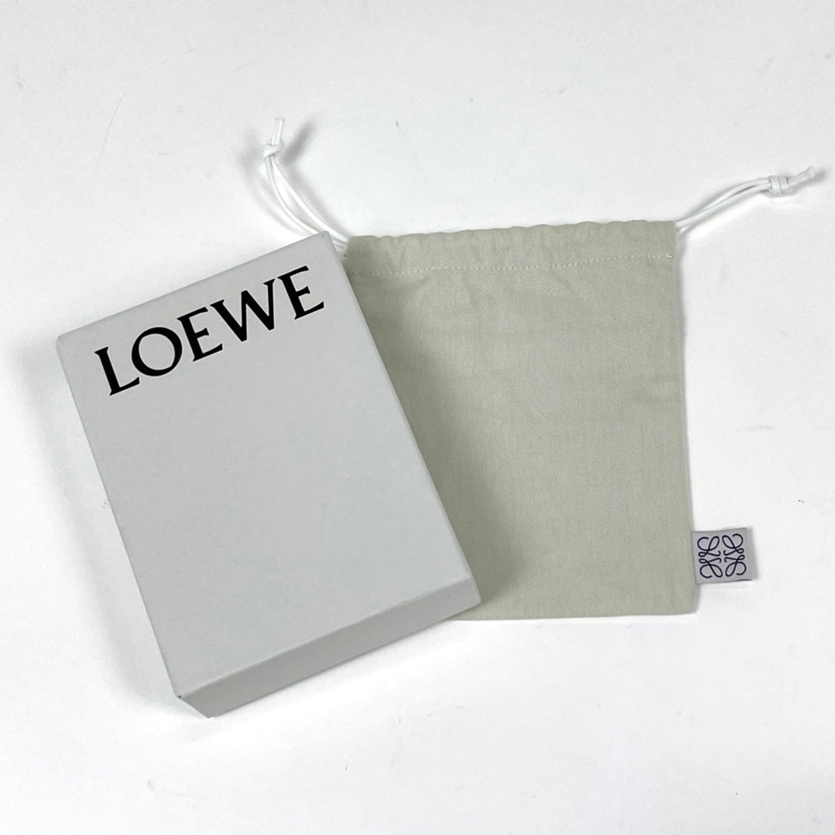 Loewe Brown Leather Coin Purse/Coin Case (Pre-Owned)