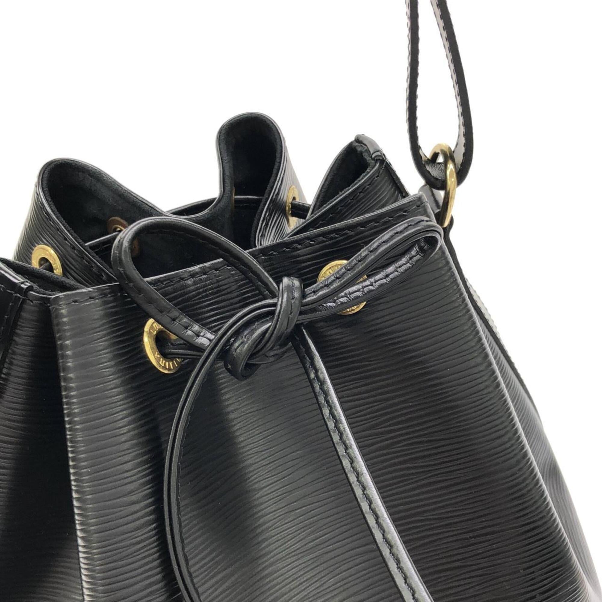 Louis Vuitton Black Leather Shoulder Bag (Pre-Owned)