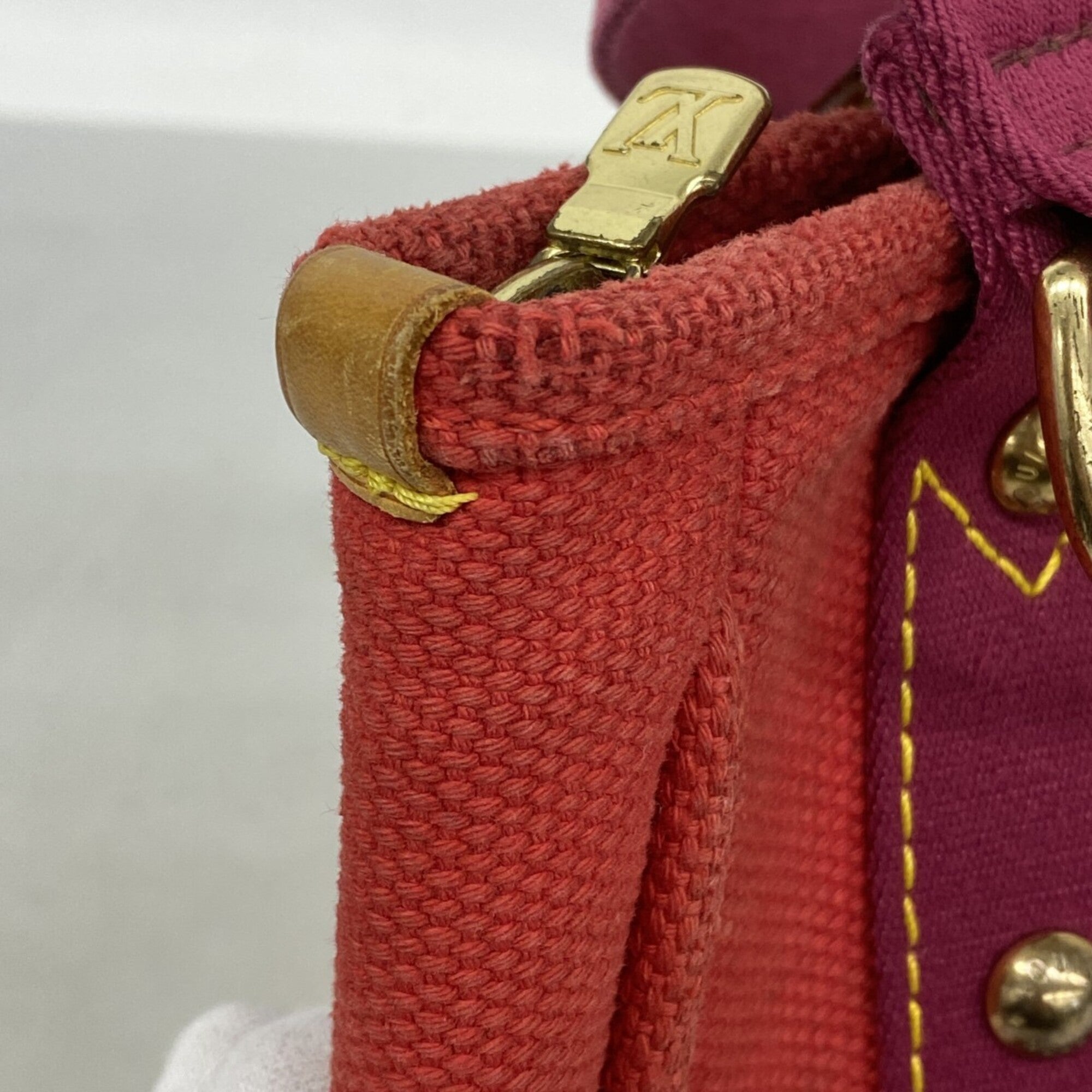 Louis Vuitton Rouge Handbag (Pre-Owned)