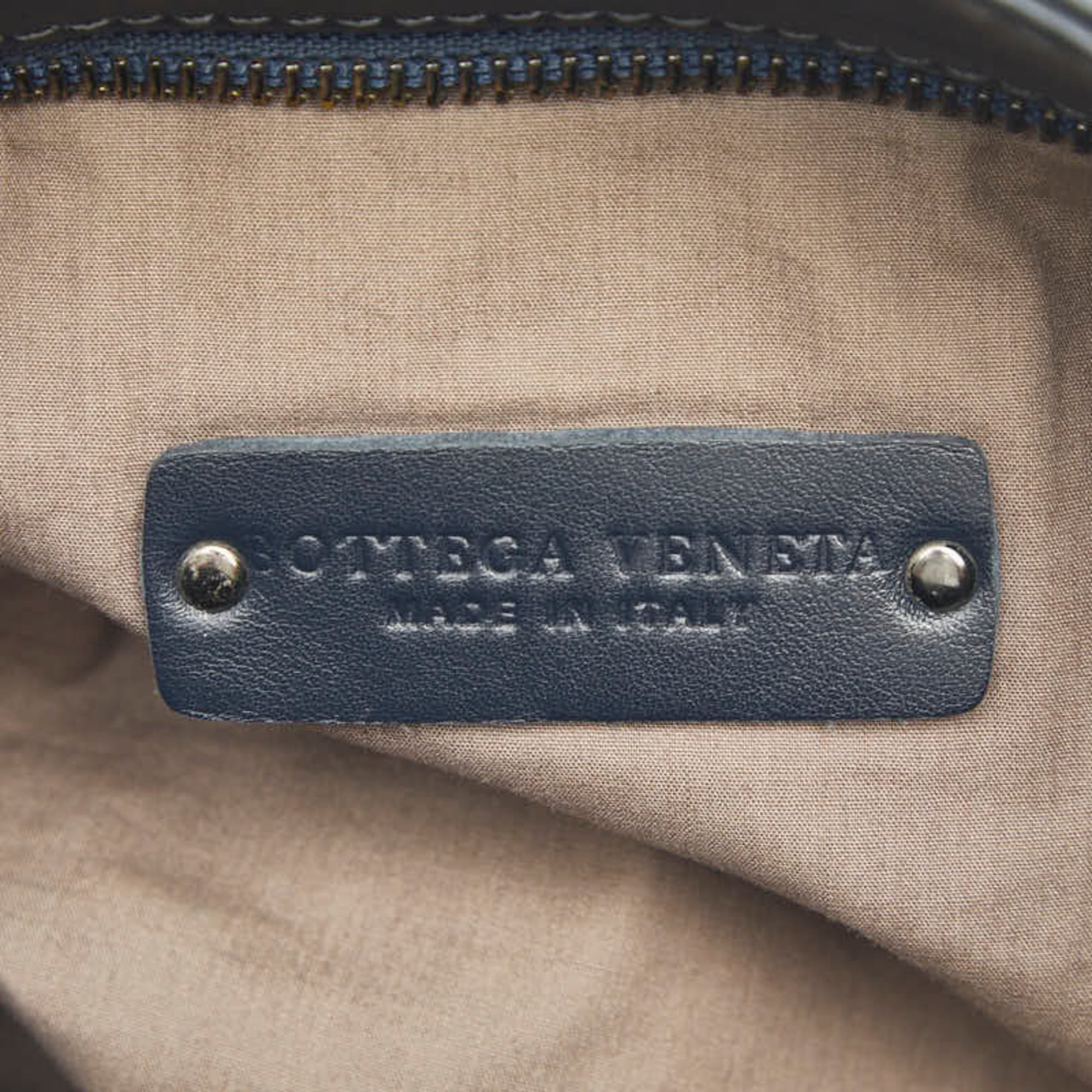 Bottega Veneta Navy Leather Shoulder Bag (Pre-Owned)