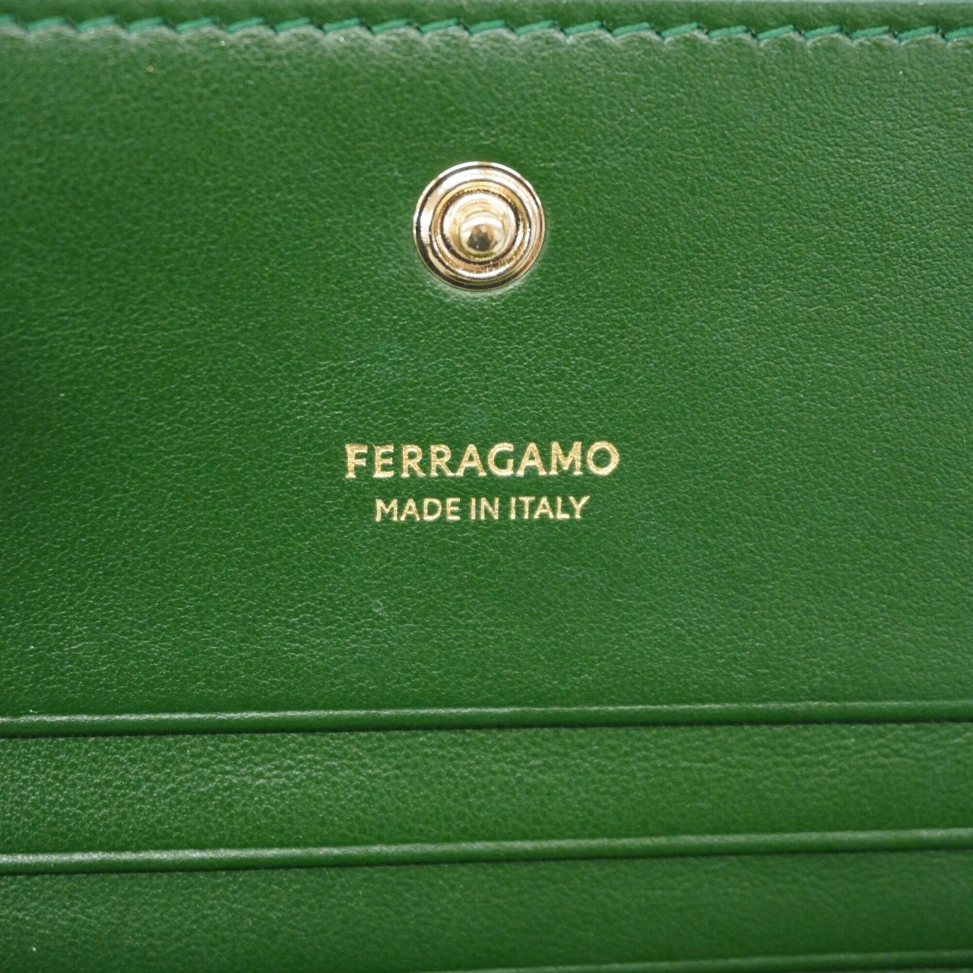 Salvatore Ferragamo Green Leather Wallet (Bi-Fold) (Pre-Owned)