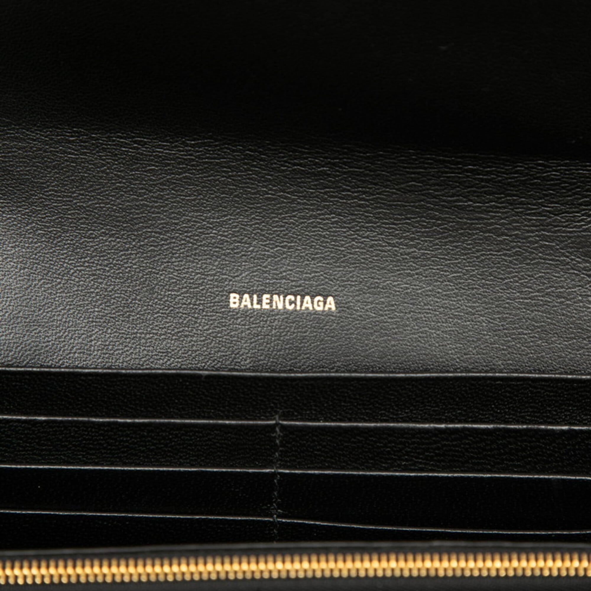 Balenciaga Black Leather Shoulder Bag (Pre-Owned)