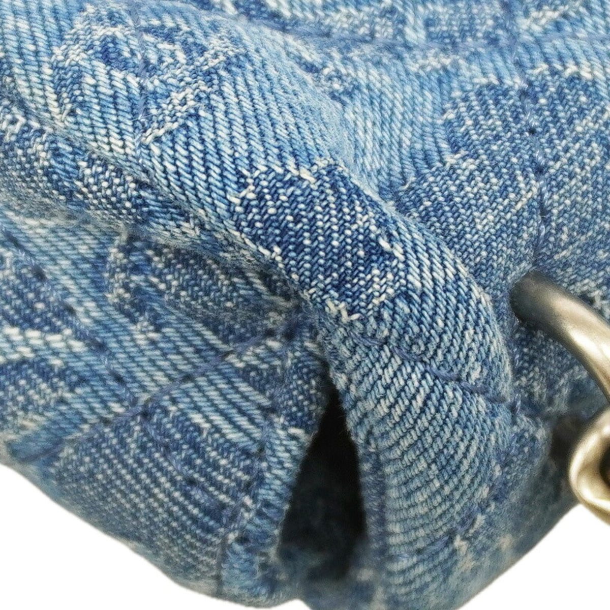 Chanel Blue Denim Shoulder Bag (Pre-Owned)