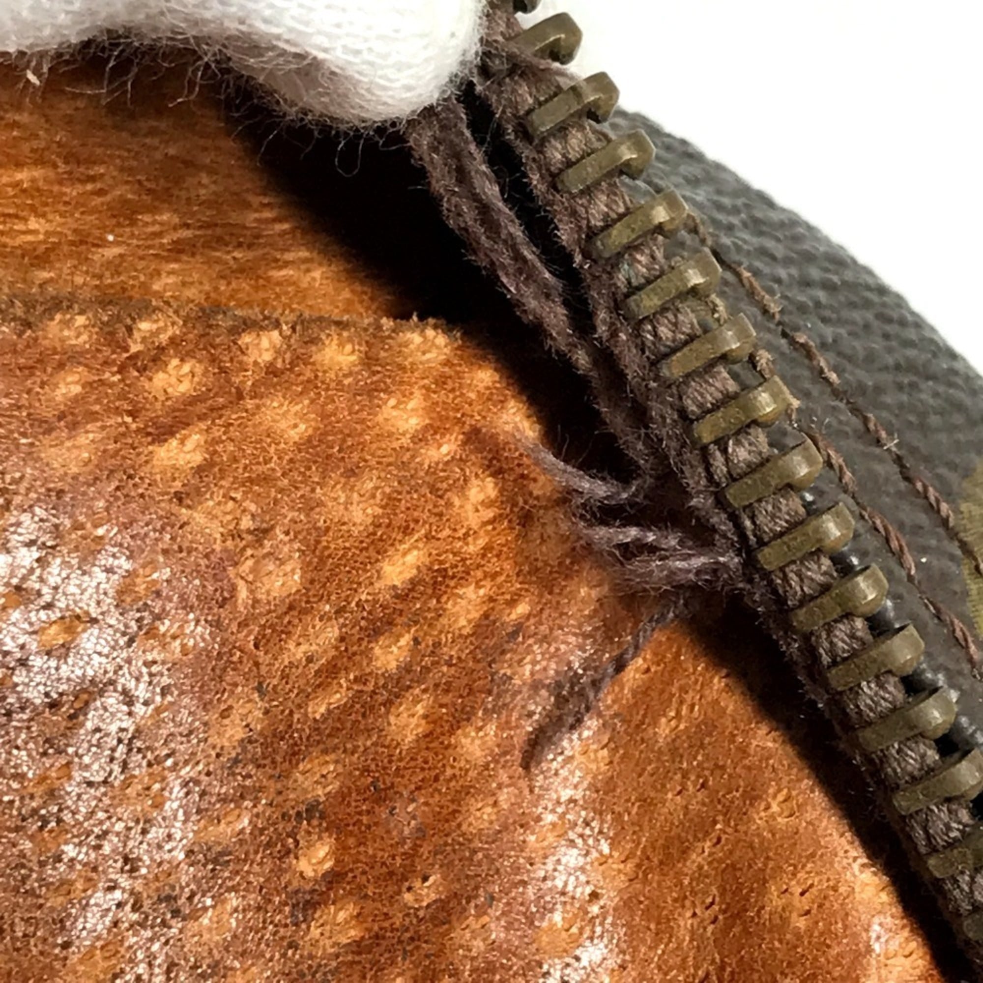 Louis Vuitton Brown Monogram Monogram Pochette Shoulder Bag (Pre-Owned)