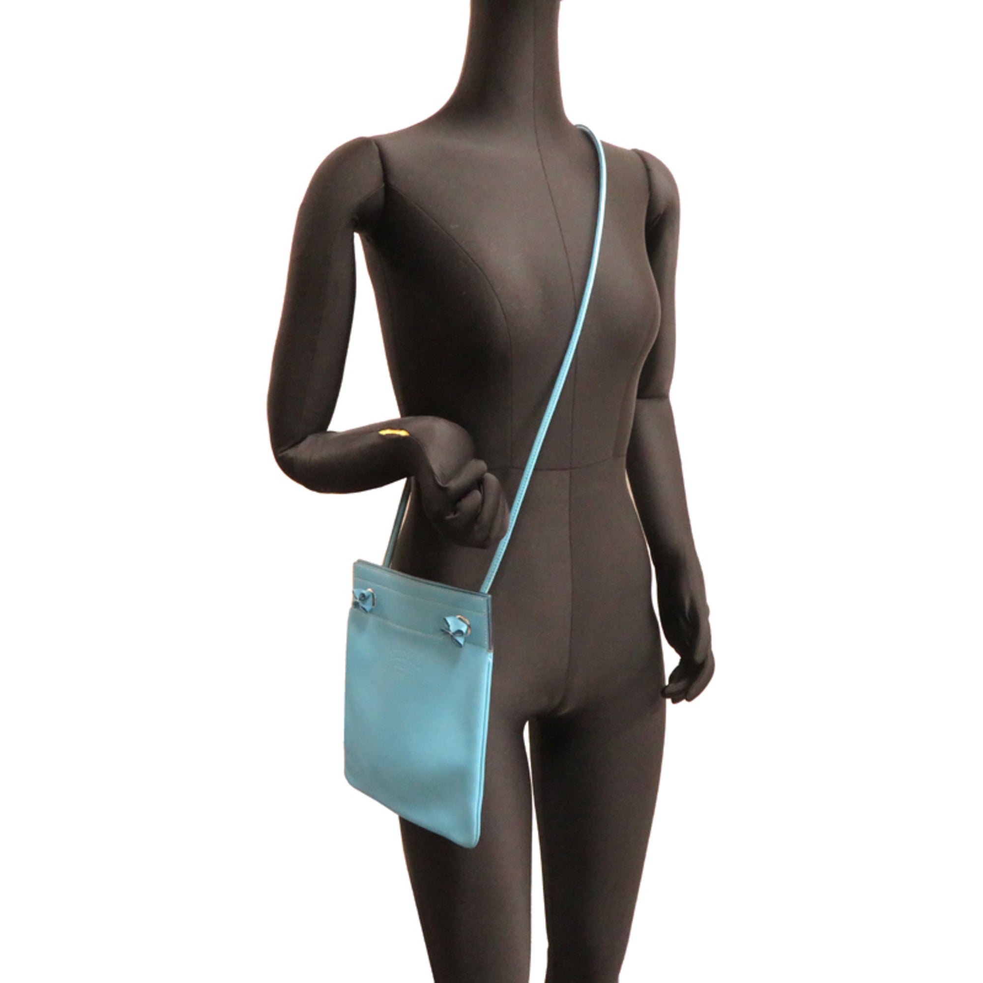 Hermes Blue Swift Leather Shoulder Bag (Pre-Owned)