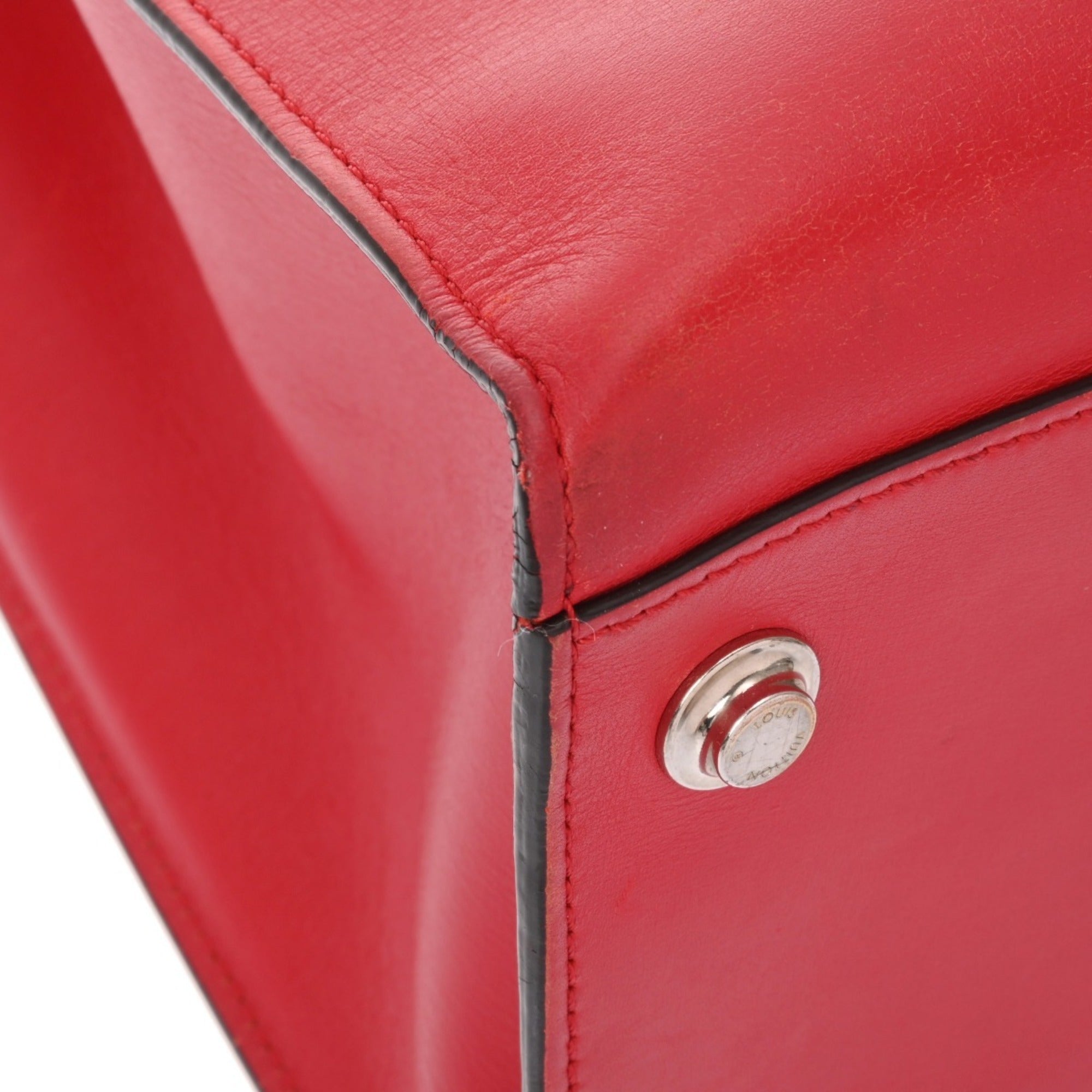 Louis Vuitton Ruby Leather Handbag (Pre-Owned)