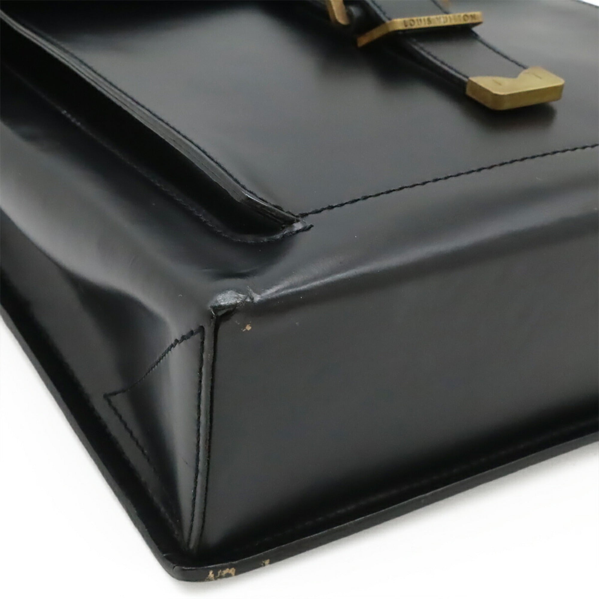 Louis Vuitton Black Leather Shoulder Bag (Pre-Owned)