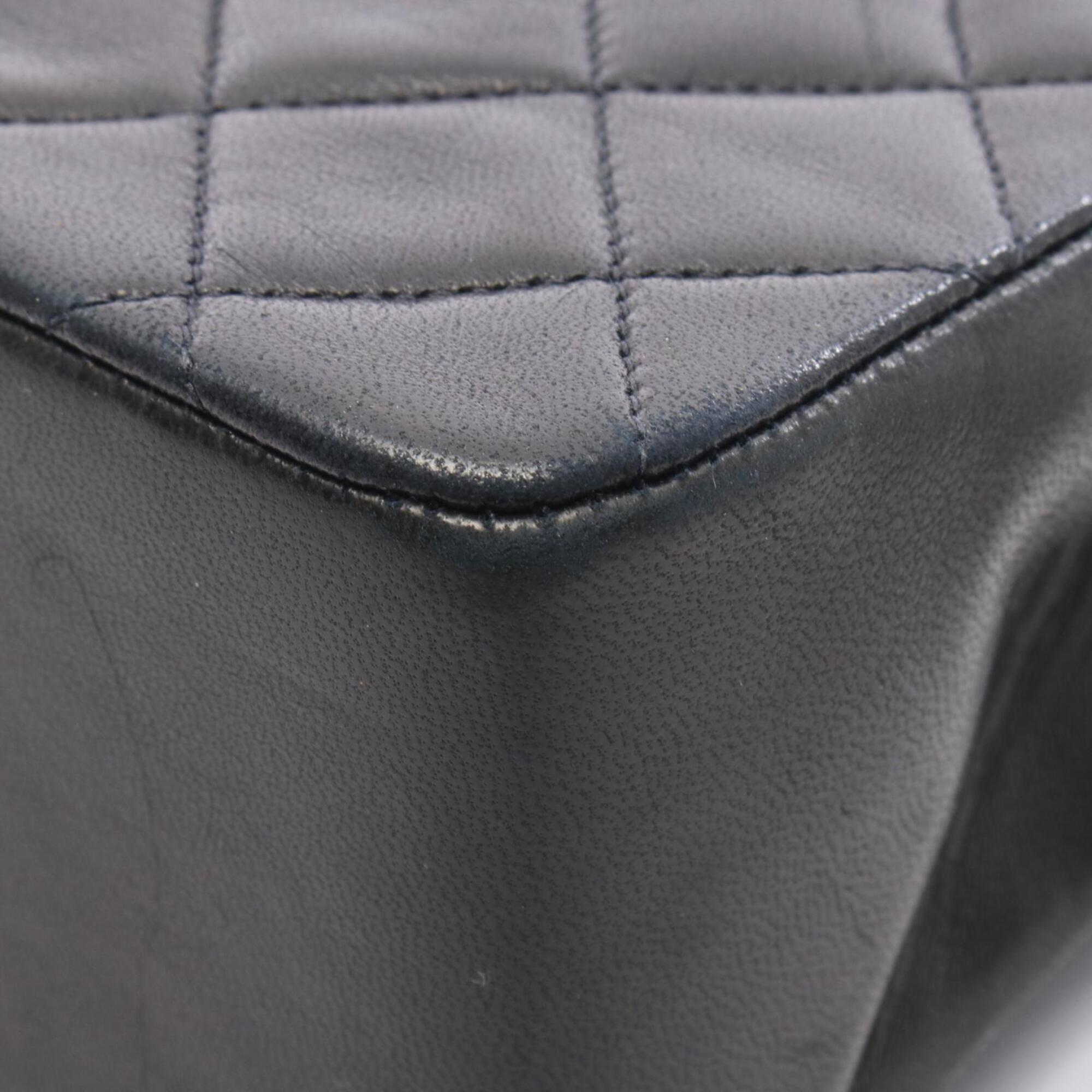 Chanel Black Leather Handbag (Pre-Owned)