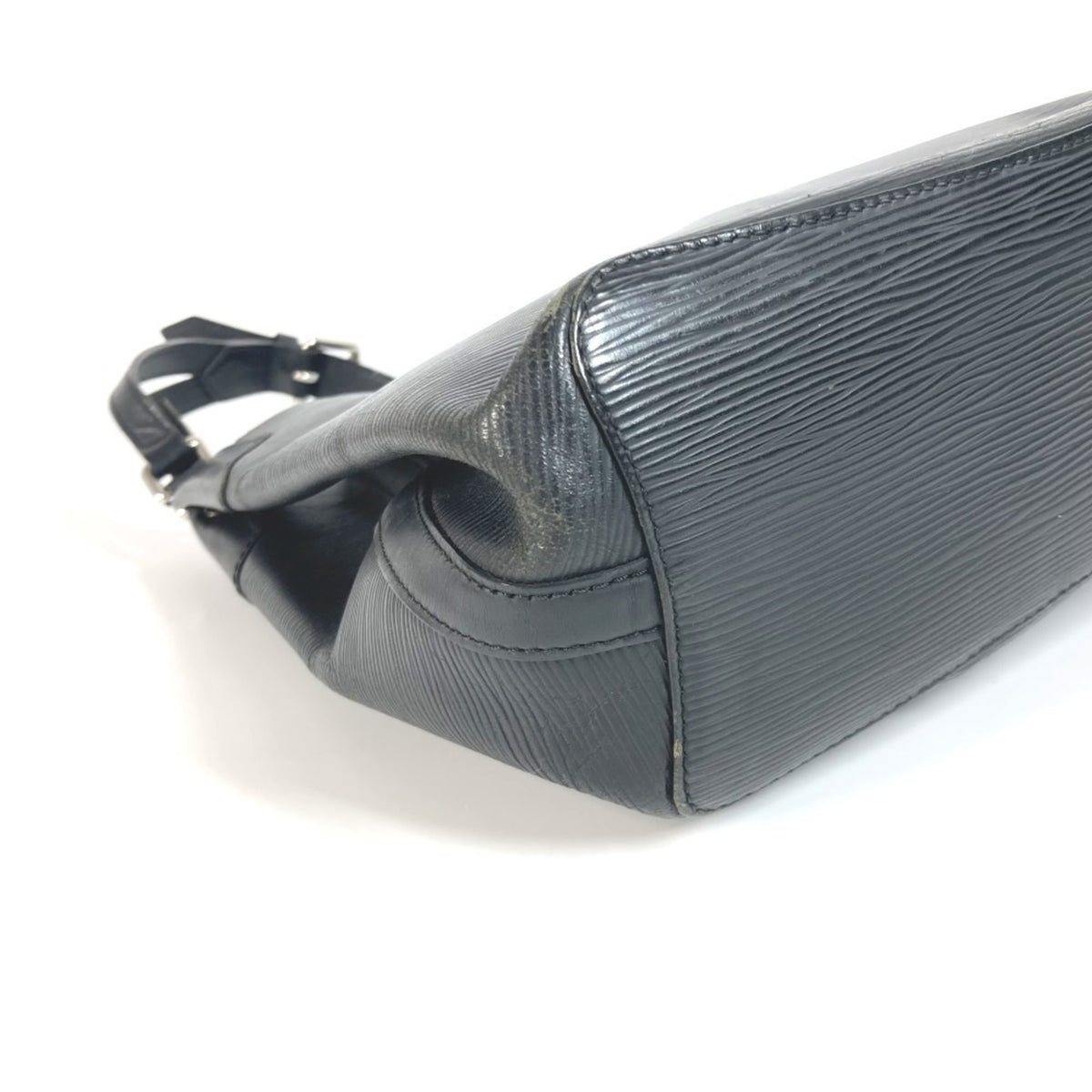 Louis Vuitton Black Noir Epi Leather Shoulder Bag (Pre-Owned)