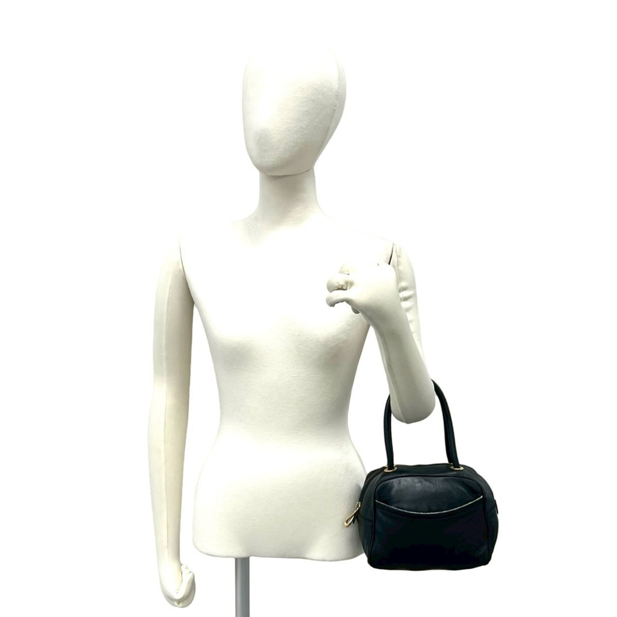 Loewe Black Leather Boston Bag Handbag (Pre-Owned)