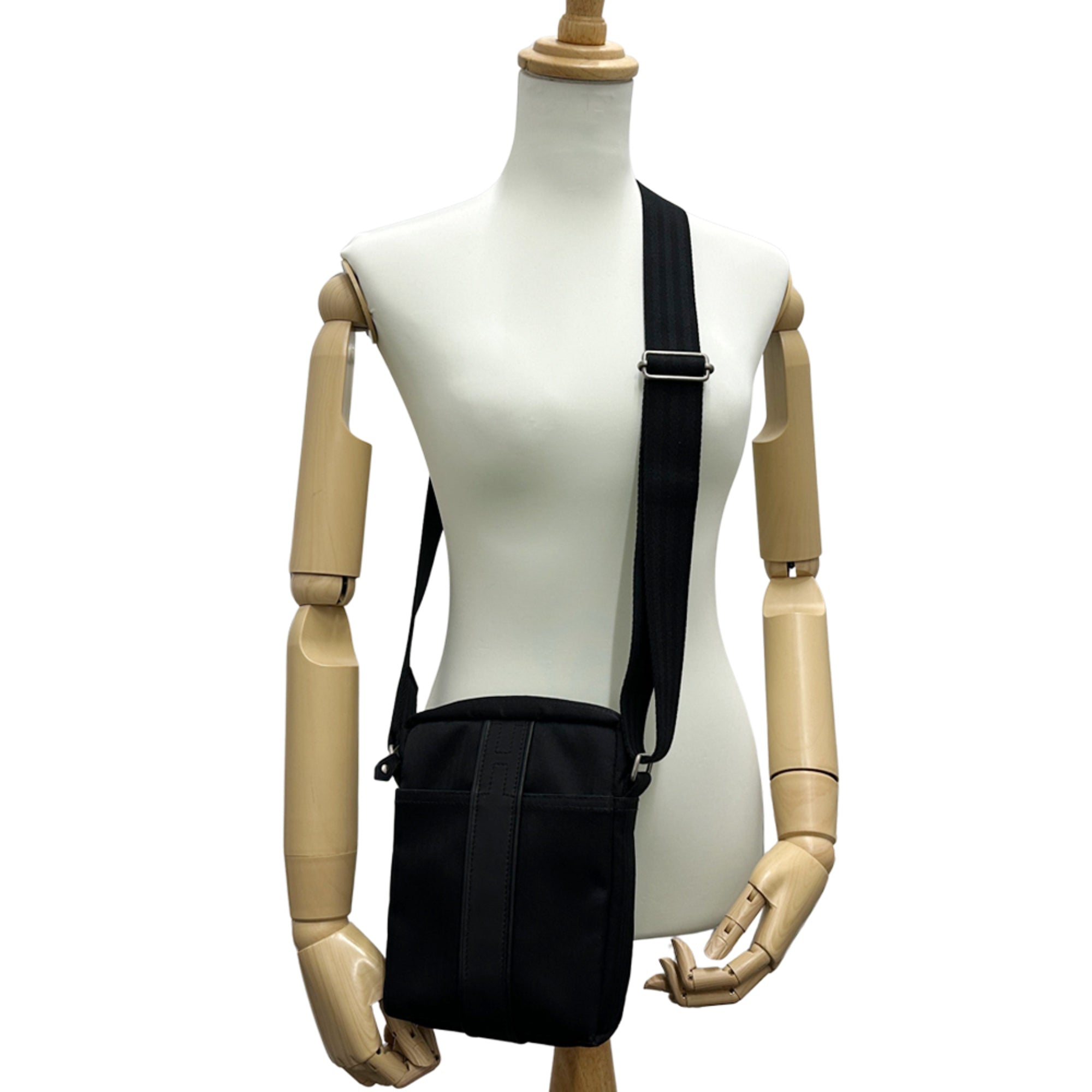 Hermes Black Toile Chevron Handbag Shoulder Bag (Pre-Owned)