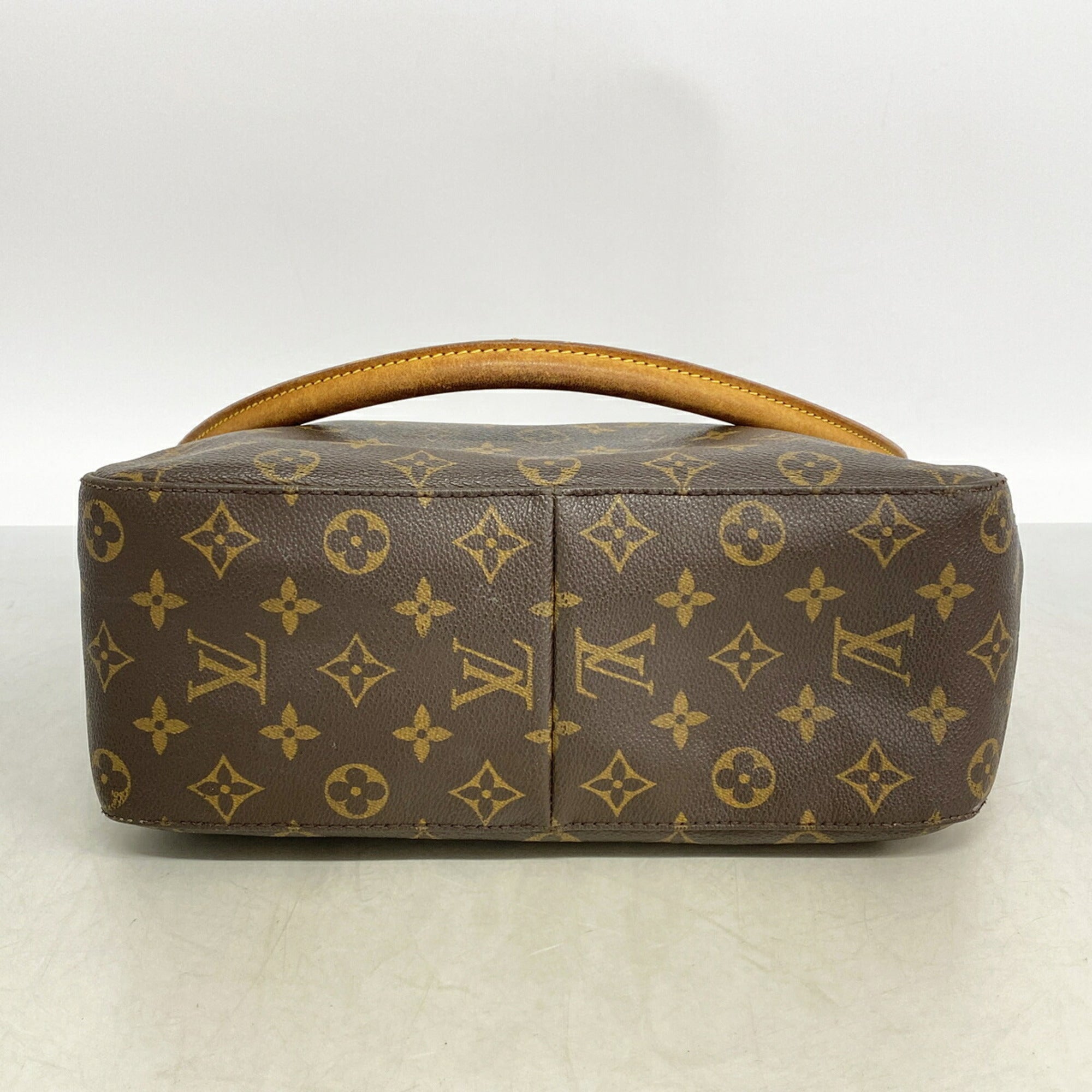 Louis Vuitton Brown Shoulder Bag (Pre-Owned)