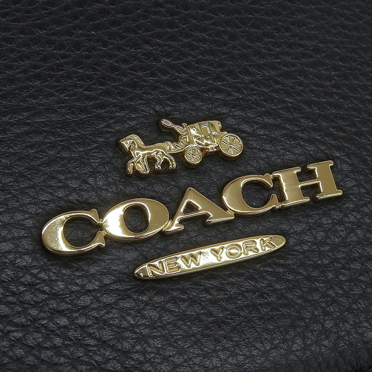 Coach Black Leather Shoulder Bag (Pre-Owned)
