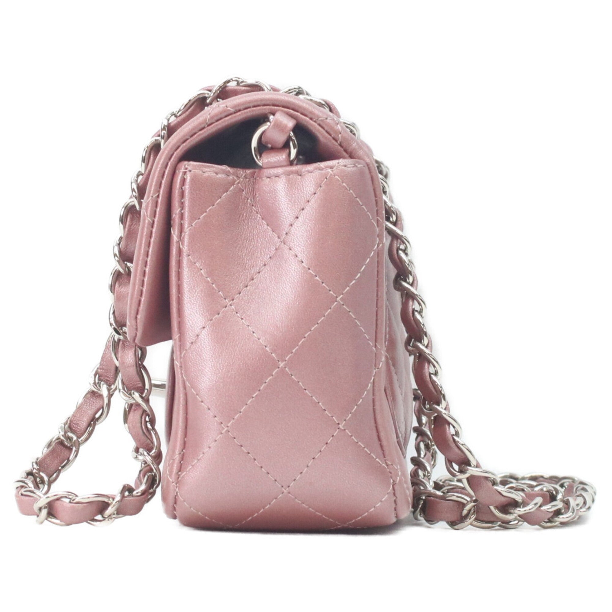 Chanel Metallic Pink Leather Shoulder Bag (Pre-Owned)