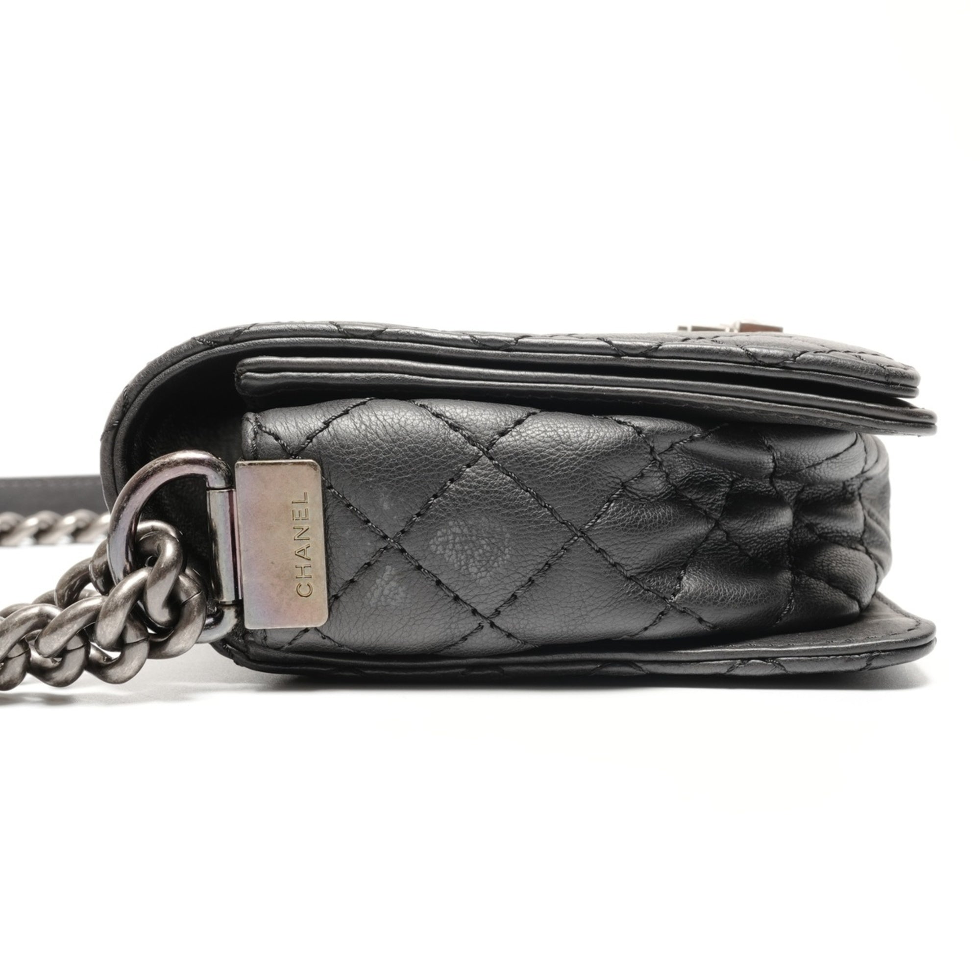 Chanel Black Shoulder Bag (Pre-Owned)