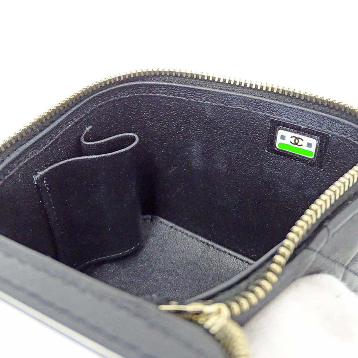 Chanel Black Leather Handbag Shoulder Bag (Pre-Owned)