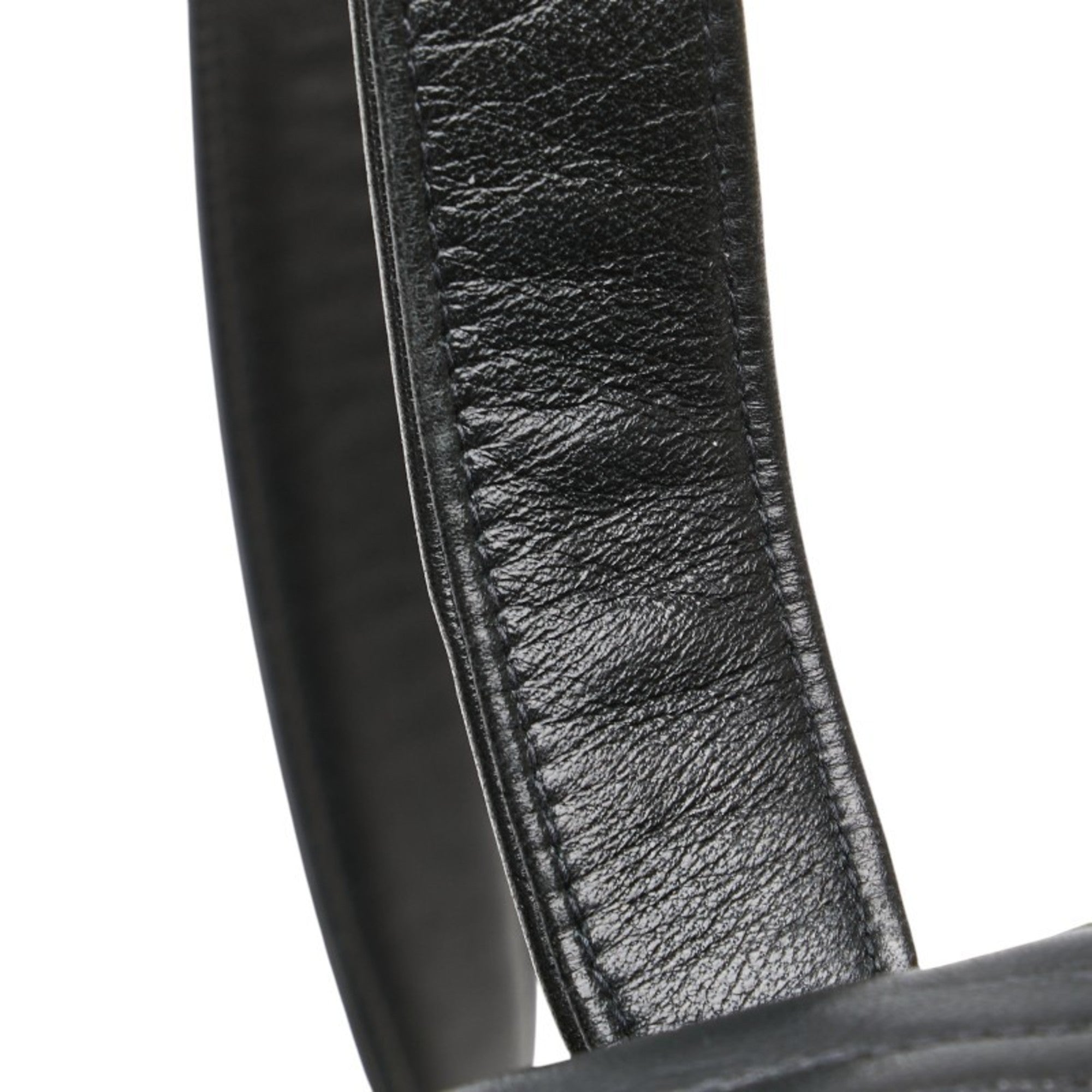 Chanel Black Leather Shoulder Bag (Pre-Owned)