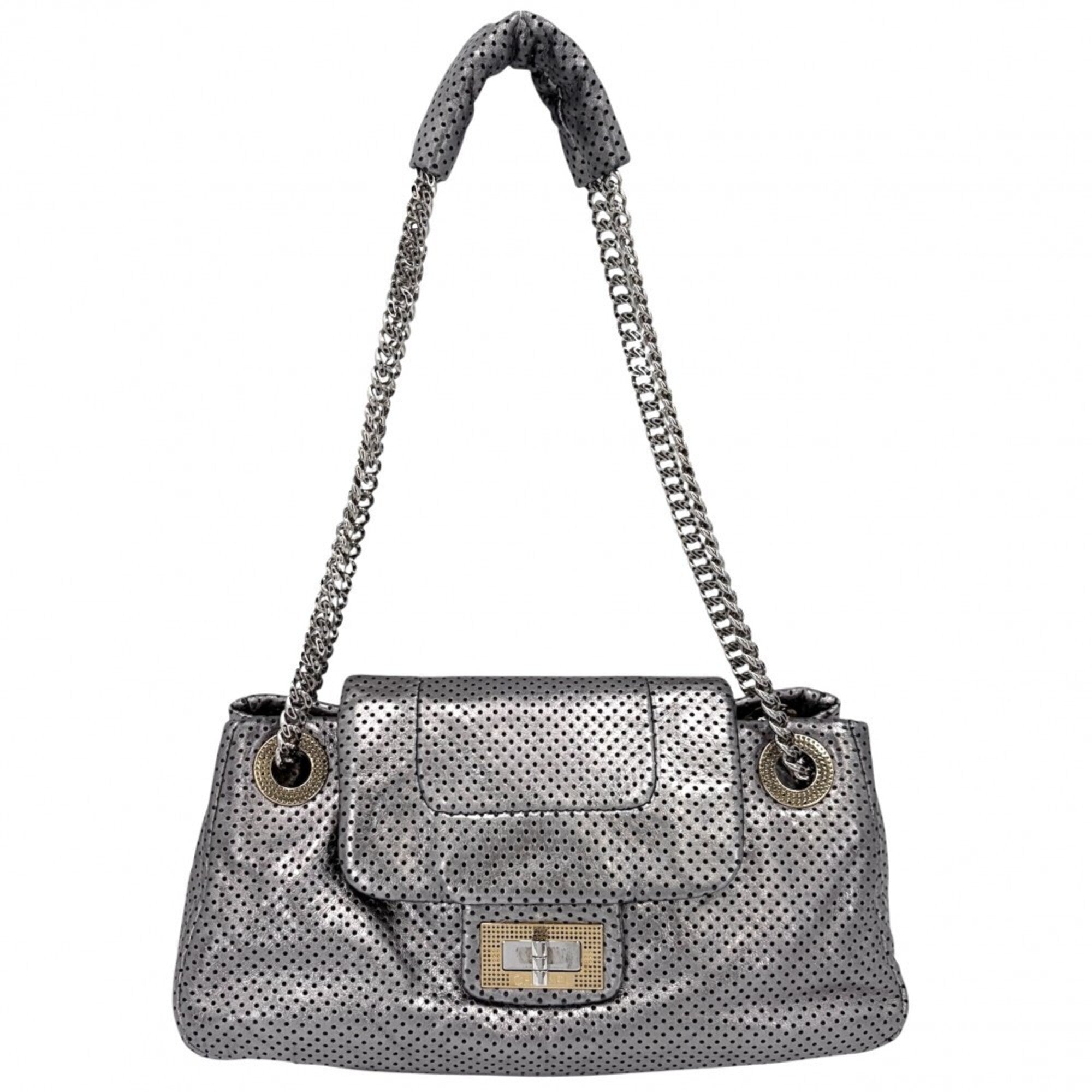 Chanel Silver Leather Handbag Shoulder Bag (Pre-Owned)