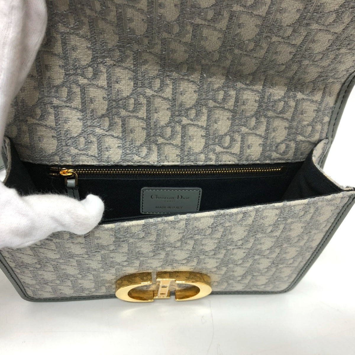 Christian Dior Gray Leather Shoulder Bag (Pre-Owned)