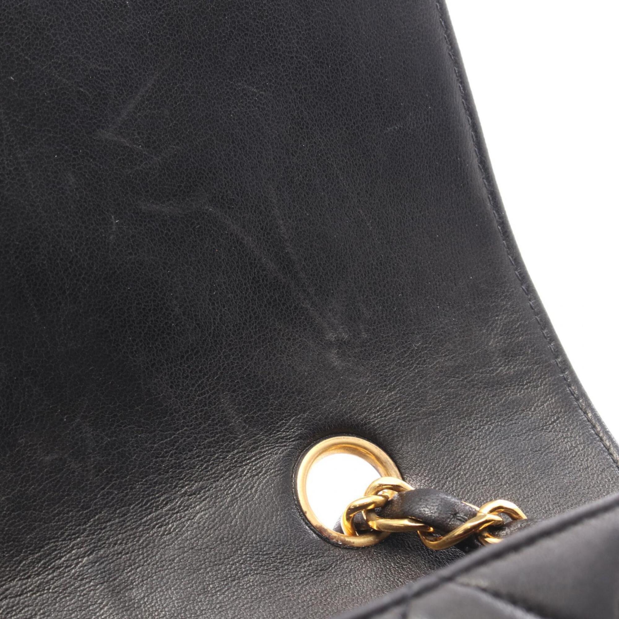 Chanel Black Leather Handbag Shoulder Bag (Pre-Owned)