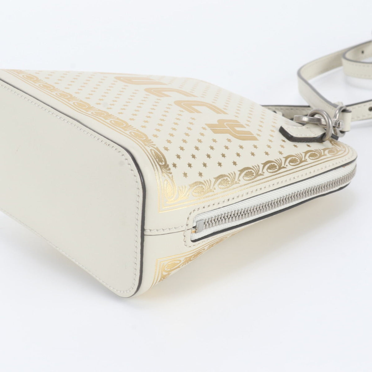Gucci Gold Ivory Leather Shoulder Bag (Pre-Owned)