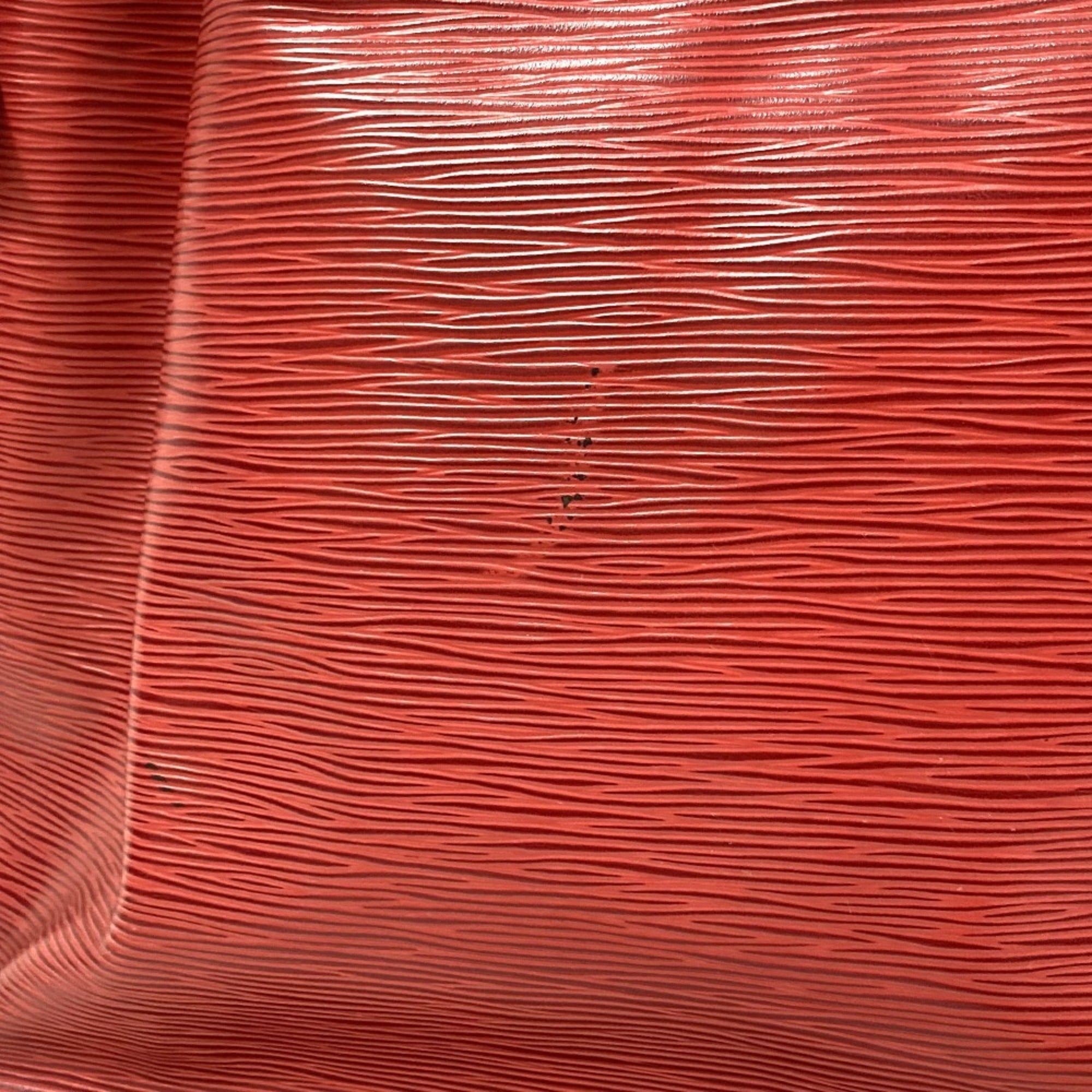 Louis Vuitton Castilian Red Epi Leather Shoulder Bag (Pre-Owned)