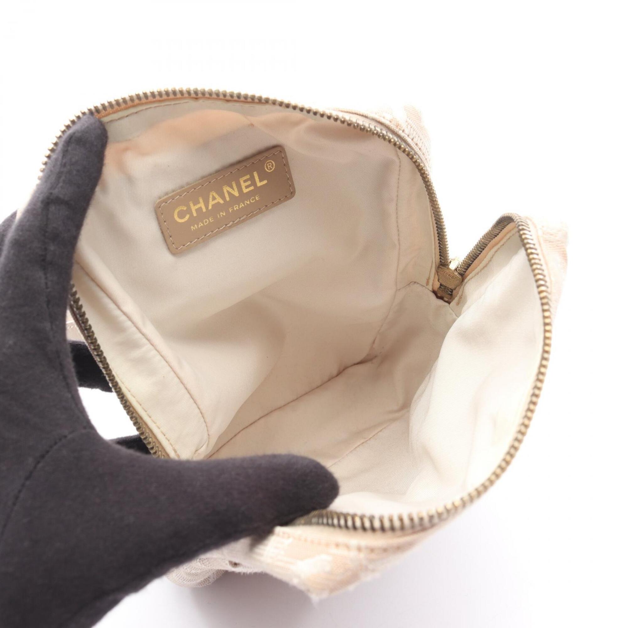 Chanel Beige New Travel Line Leather Shoulder Bag (Pre-Owned)
