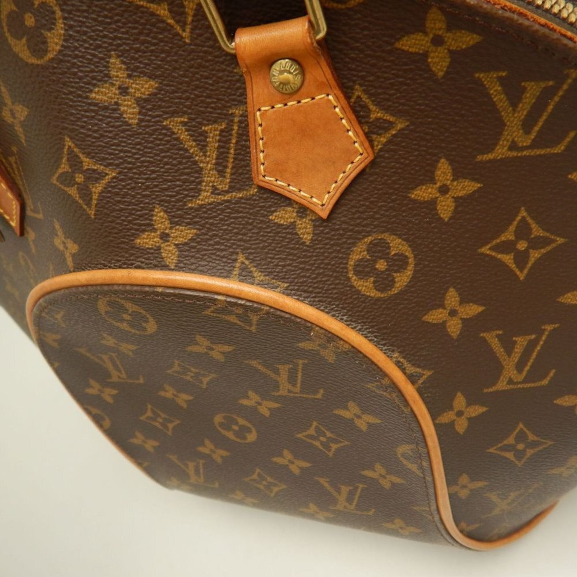 Louis Vuitton Brown Monogram Canvas Handbag (Pre-Owned)