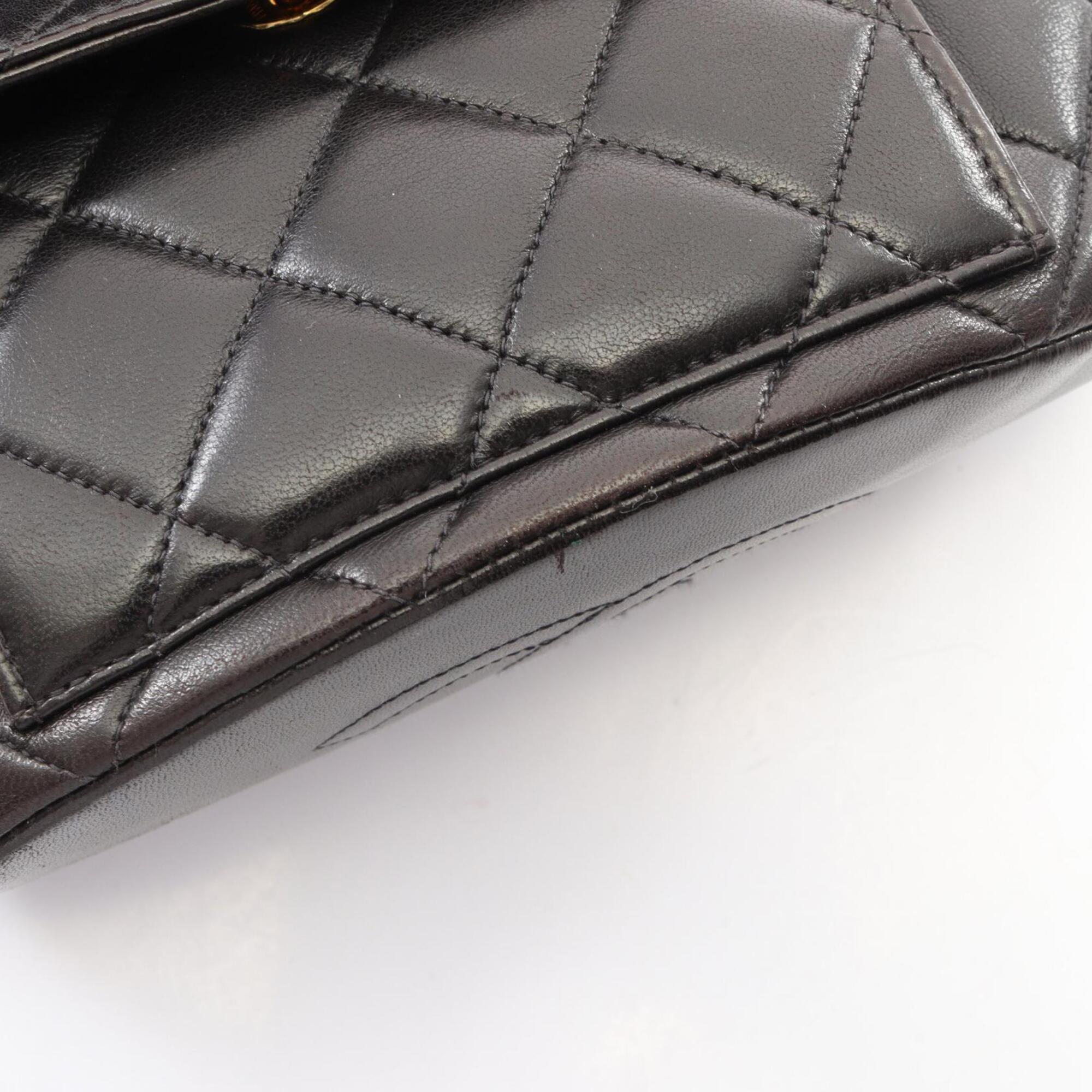 Chanel Black Leather Backpack Handbag (Pre-Owned)