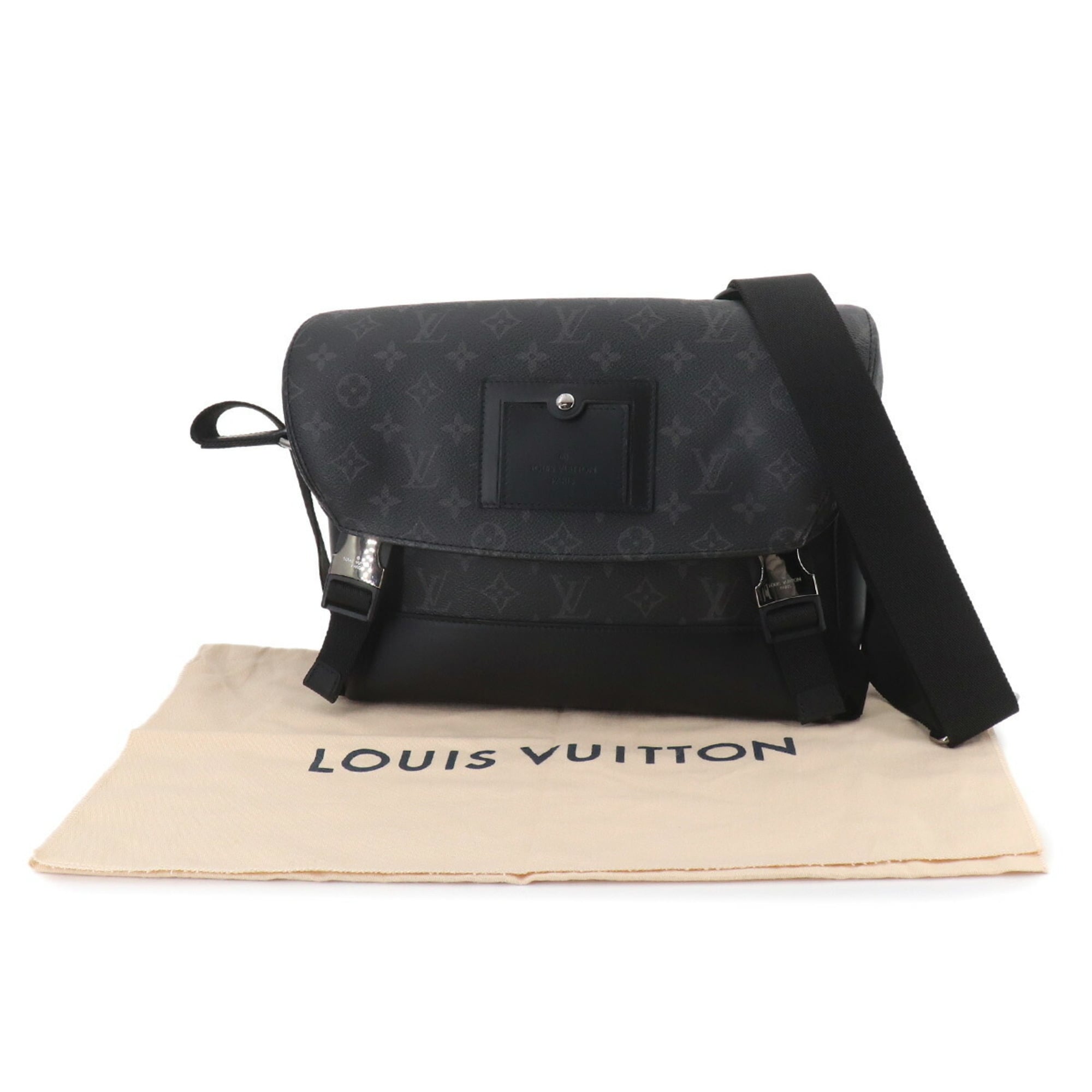 Louis Vuitton Monogram Eclipse Monogram Eclipse Messenger Bag Shoulder Bag (Pre-Owned)