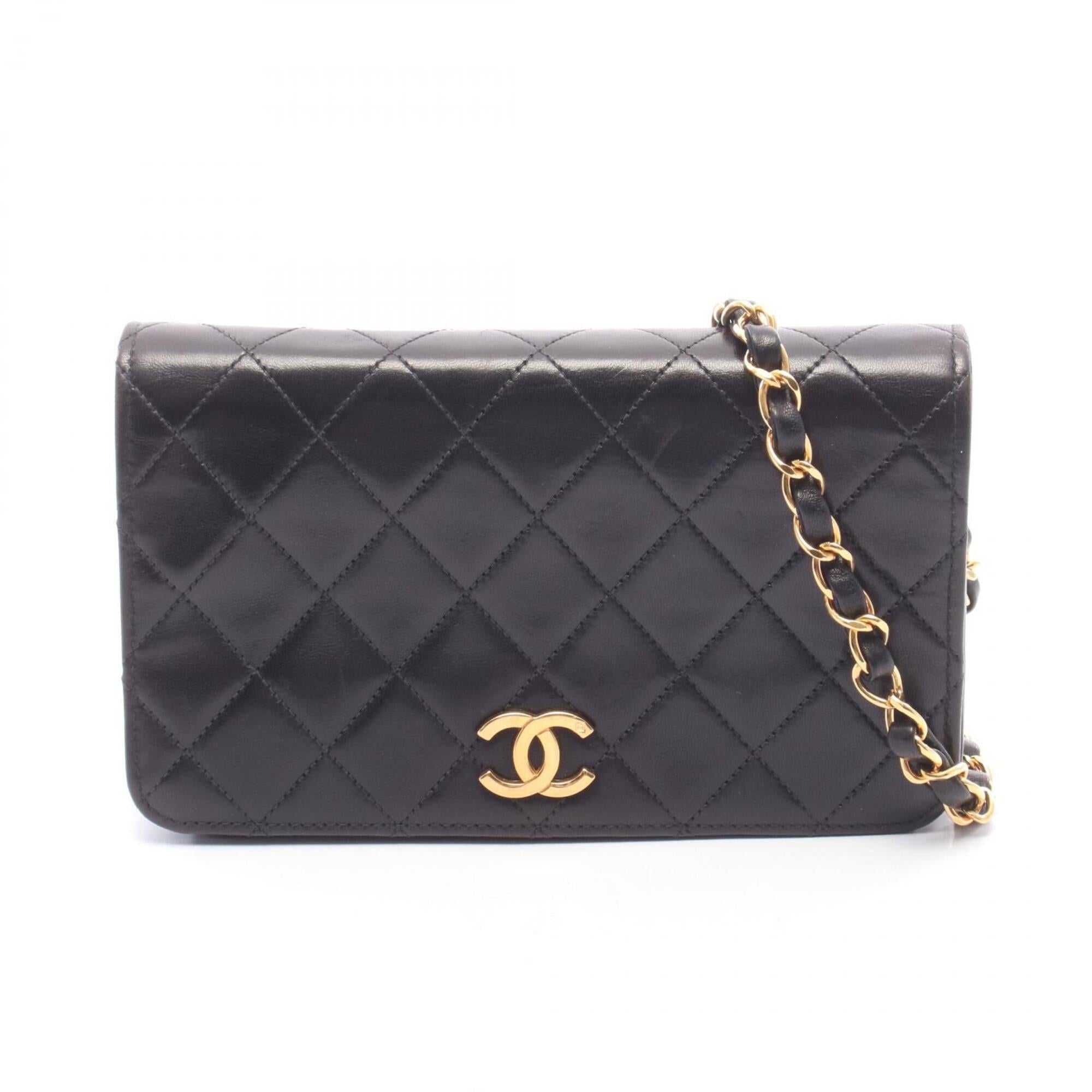 Chanel Matelasse Black Leather Handbag Shoulder Bag (Pre-Owned)