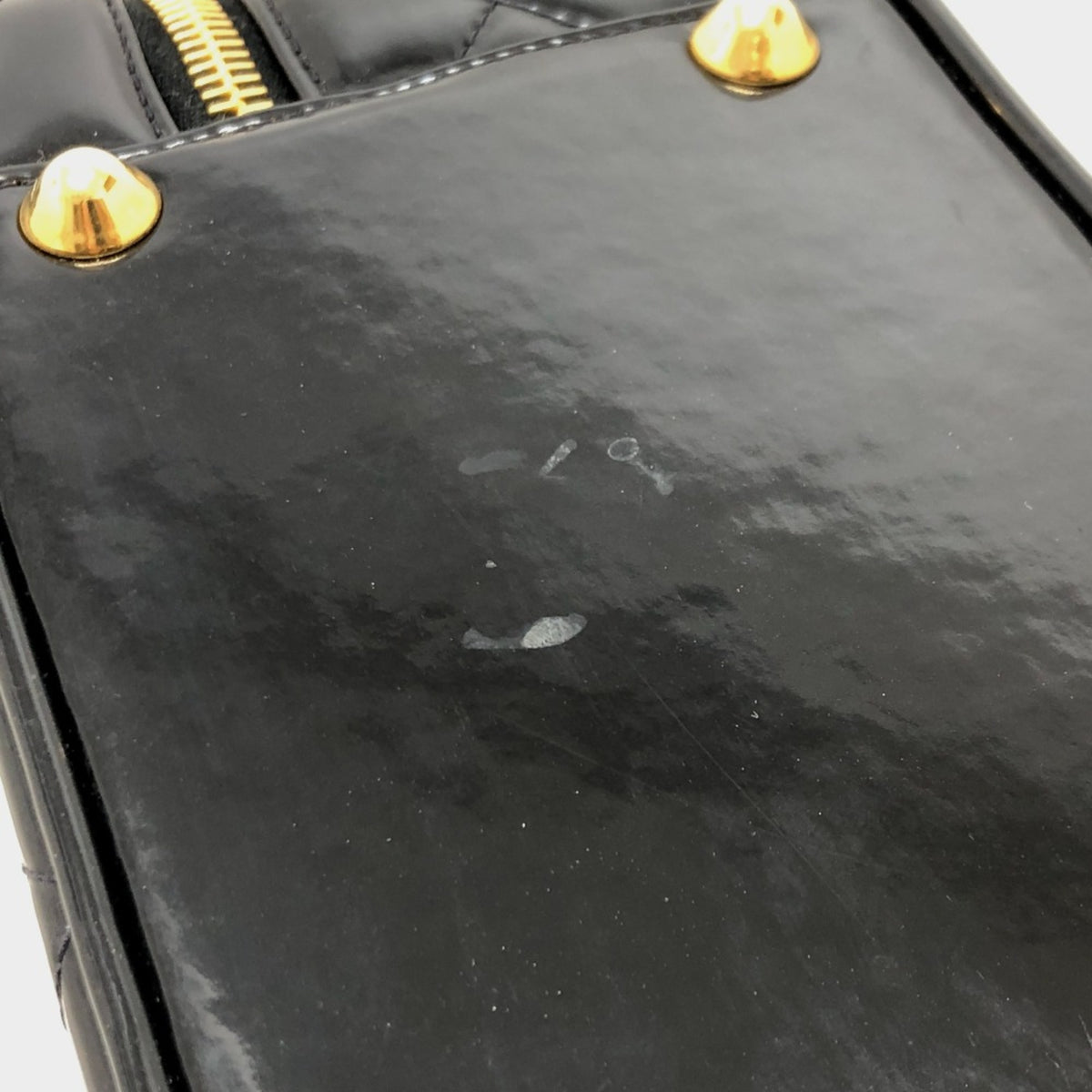 Chanel Black Patent Leather Handbag (Pre-Owned)