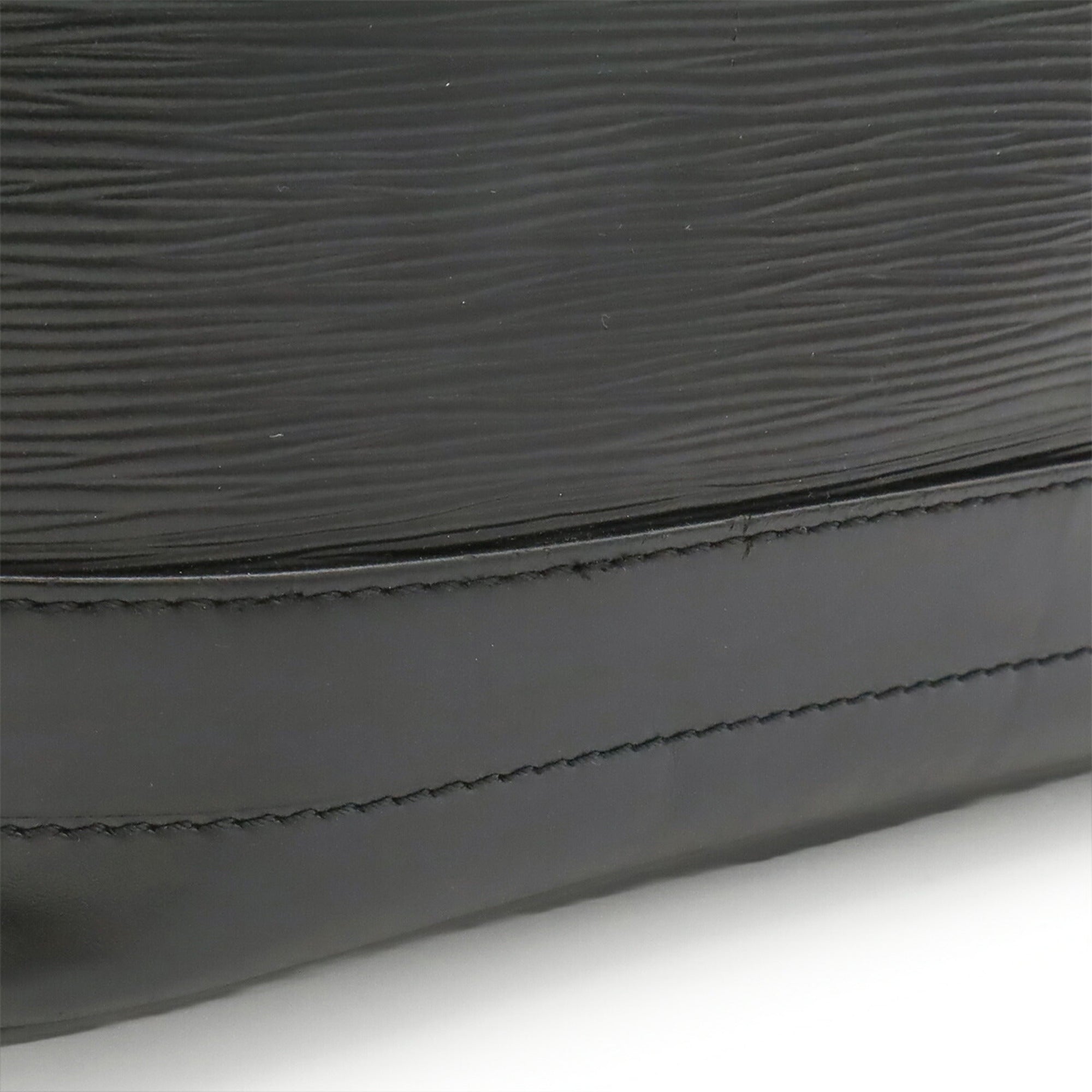 Louis Vuitton Black Noir Epi Leather Shoulder Bag (Pre-Owned)