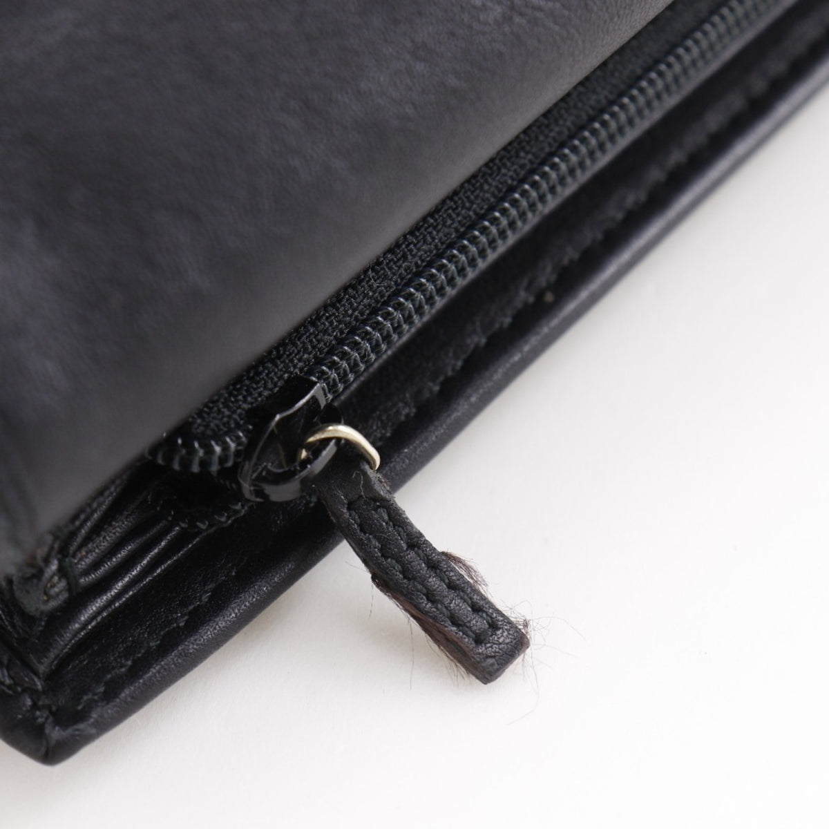 Gucci Black Leather Long Wallet (Bi-Fold) (Pre-Owned)